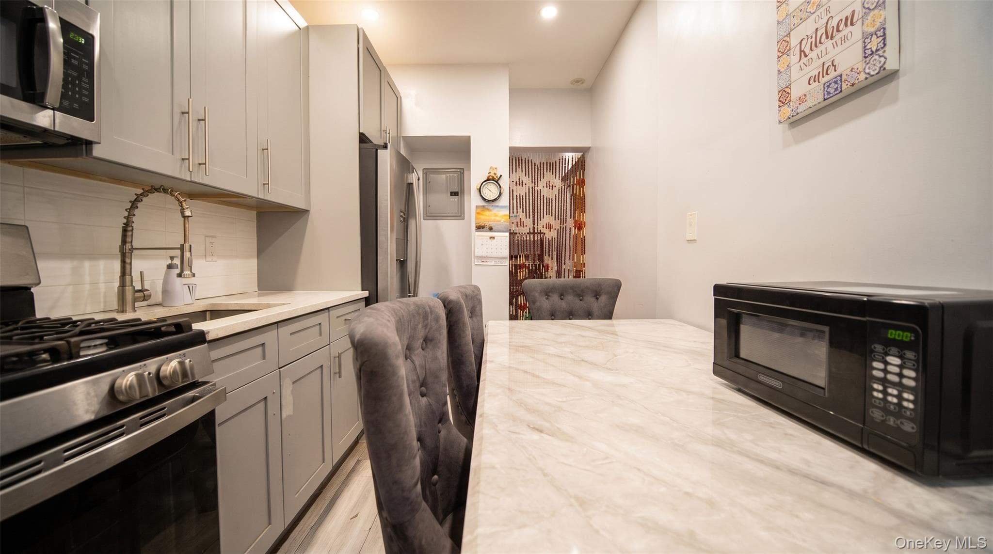 942 Tilden Street thumbnail 9