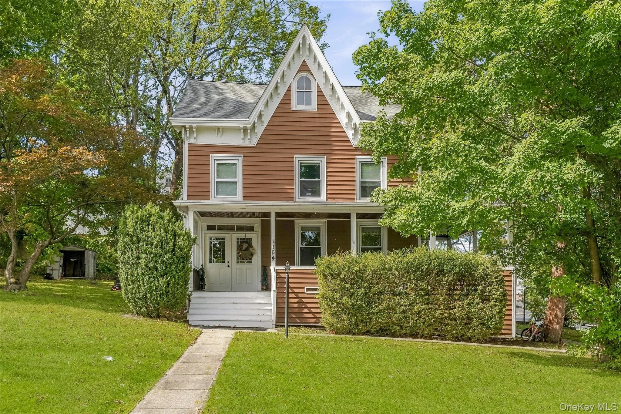 164 Greenwich Avenue, Goshen
