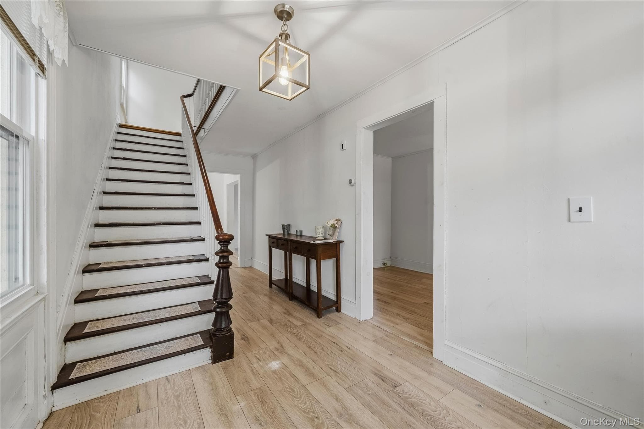 164 Greenwich Avenue thumbnail 4