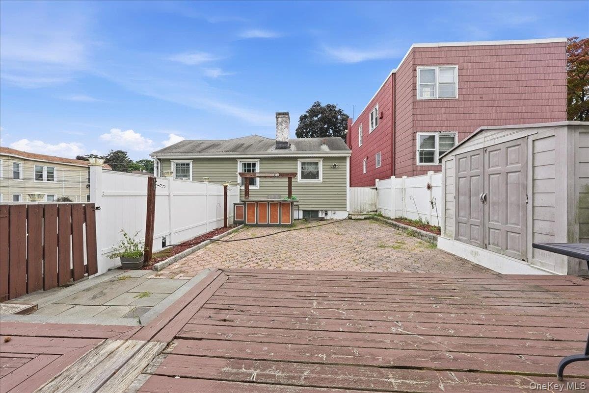 25 Coolidge Avenue thumbnail 30