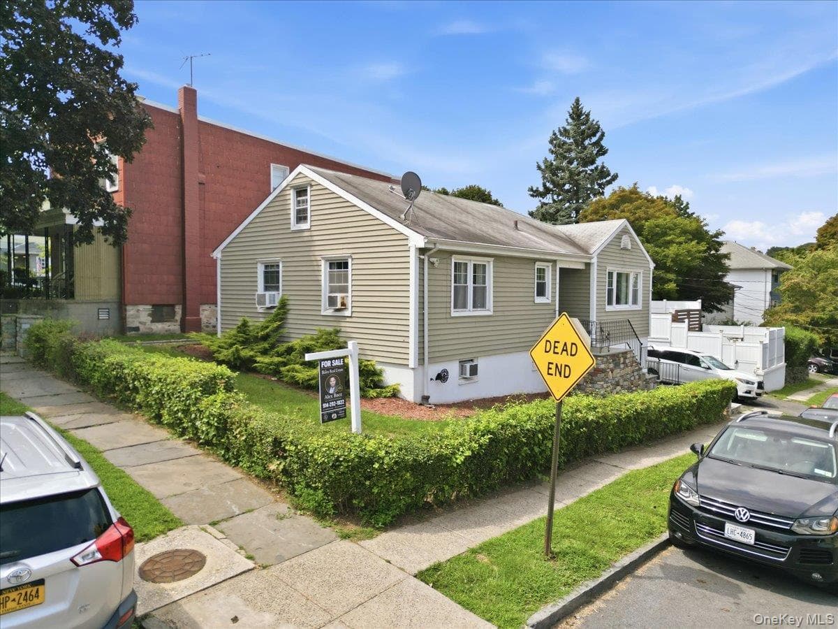 25 Coolidge Avenue thumbnail 2