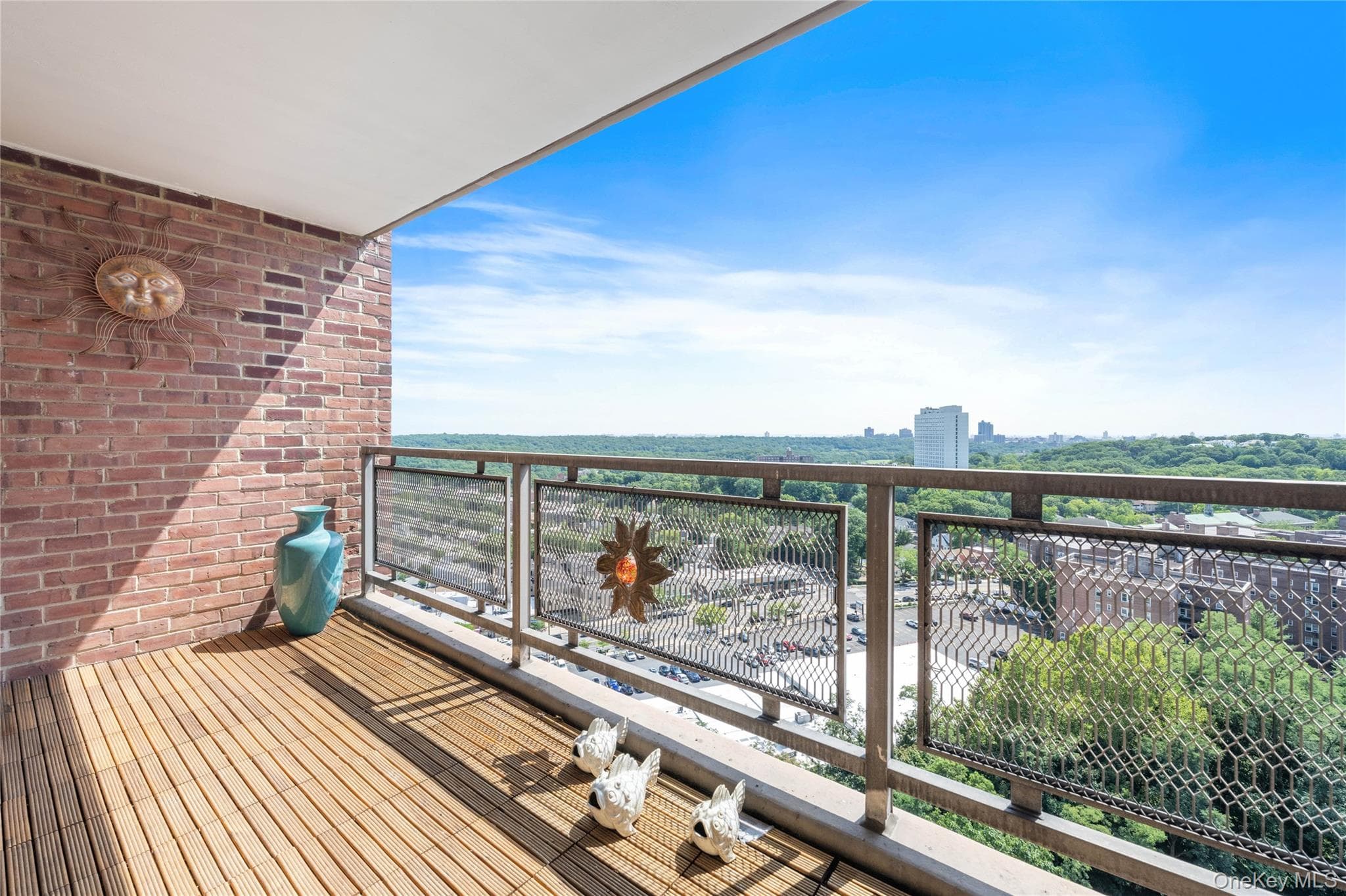 5700 Arlington Avenue Unit: 17D thumbnail 10