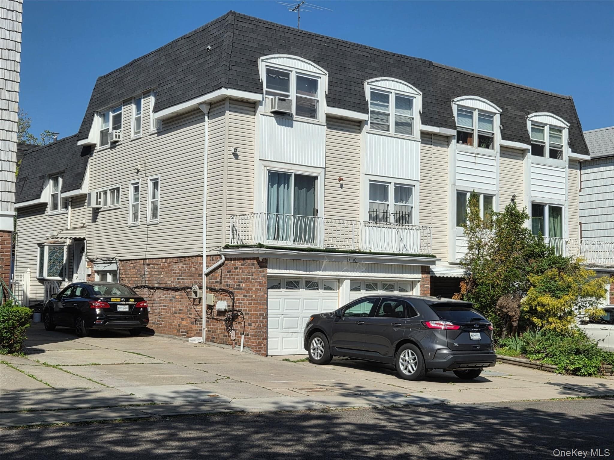 15-40 215th Street thumbnail 2