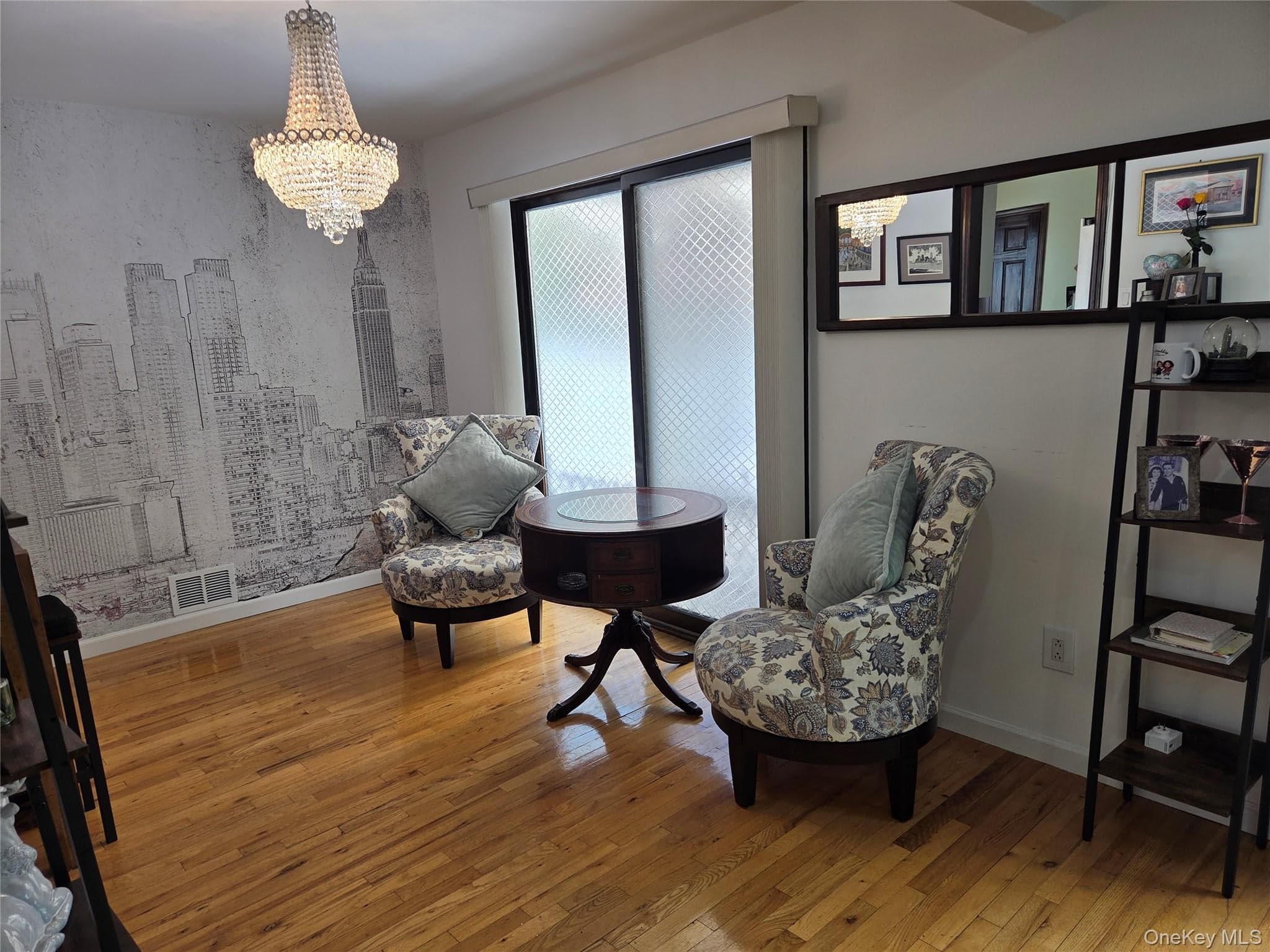 15-40 215th Street thumbnail 17