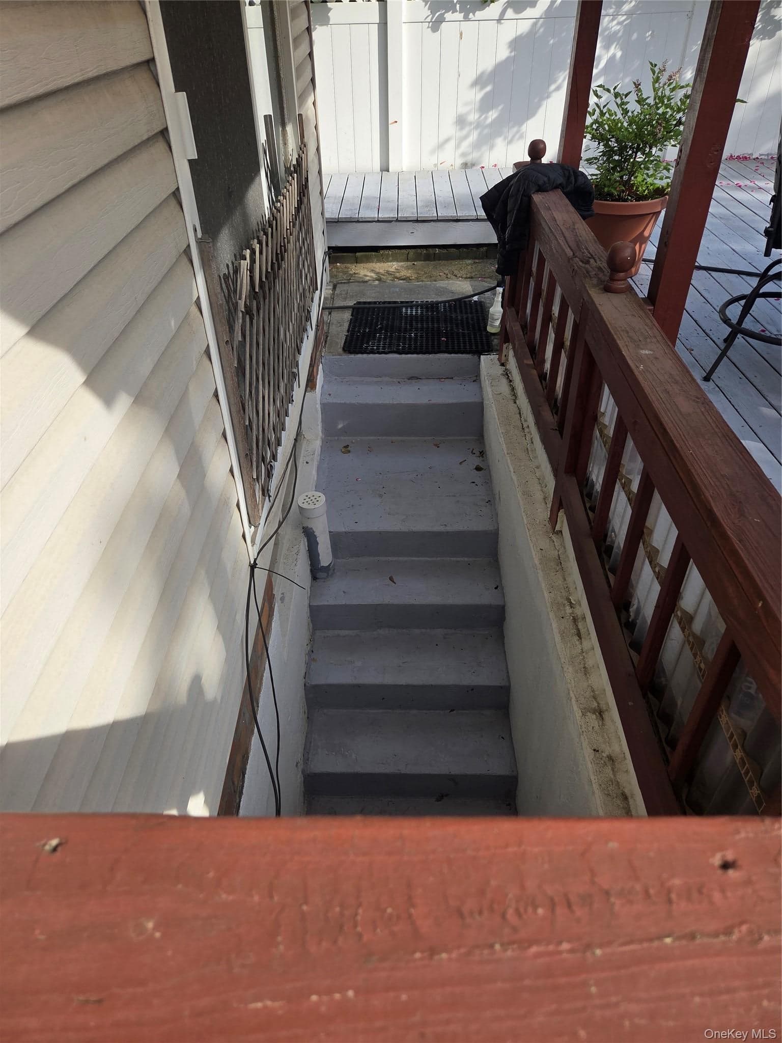 15-40 215th Street thumbnail 4
