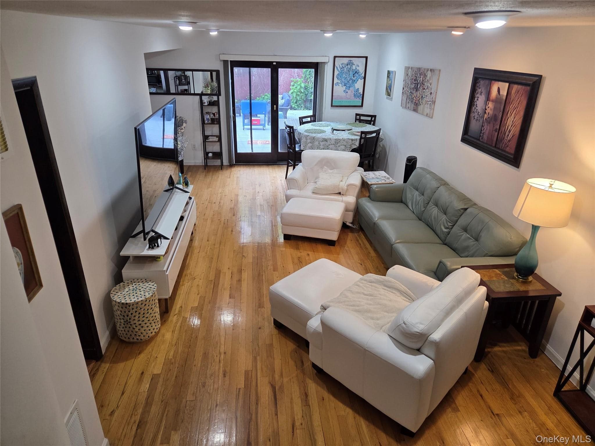 15-40 215th Street thumbnail 8