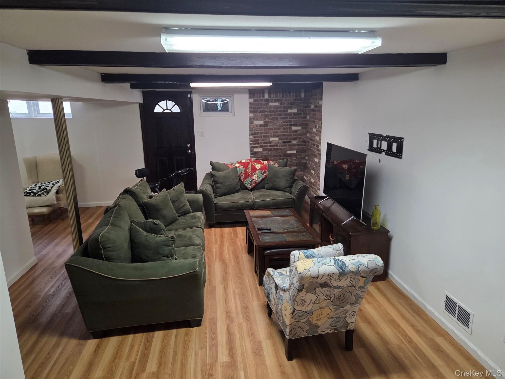 15-40 215th Street thumbnail 5