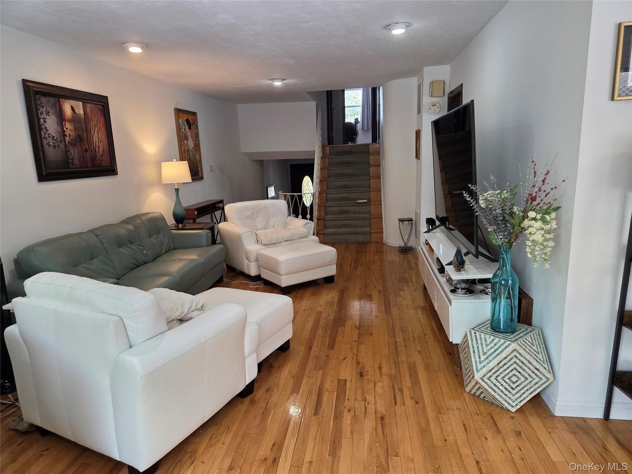 15-40 215th Street thumbnail 12