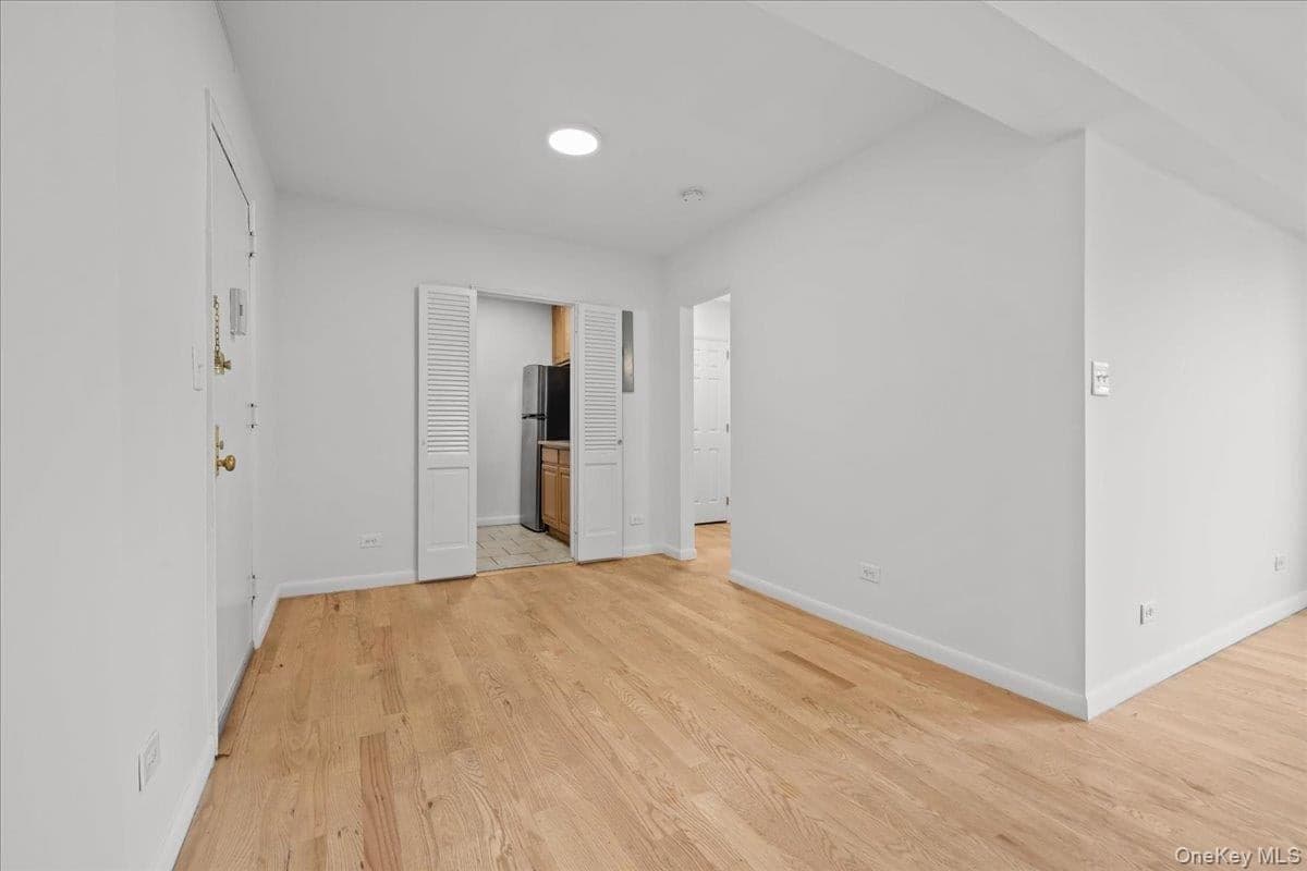 601 Kappock Street Unit: 6R thumbnail 3