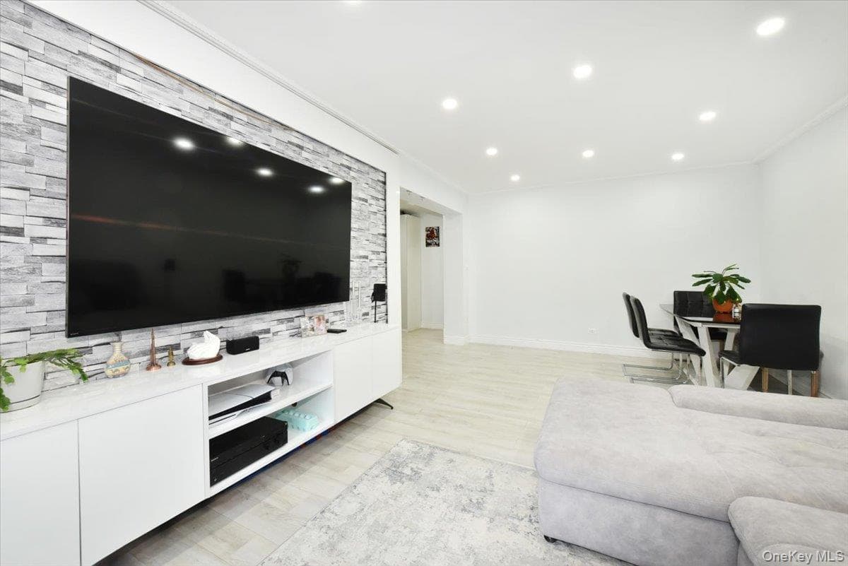 2680 E 19th Street Unit: 2S thumbnail 11