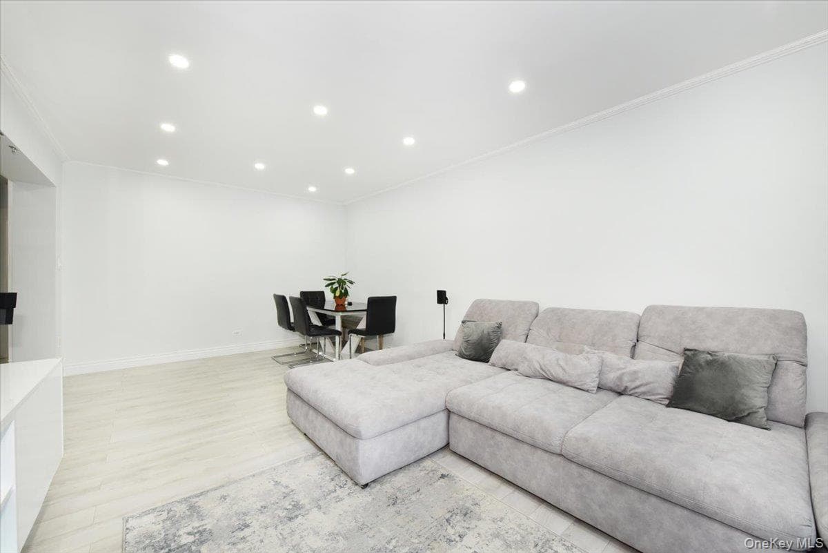2680 E 19th Street Unit: 2S thumbnail 12