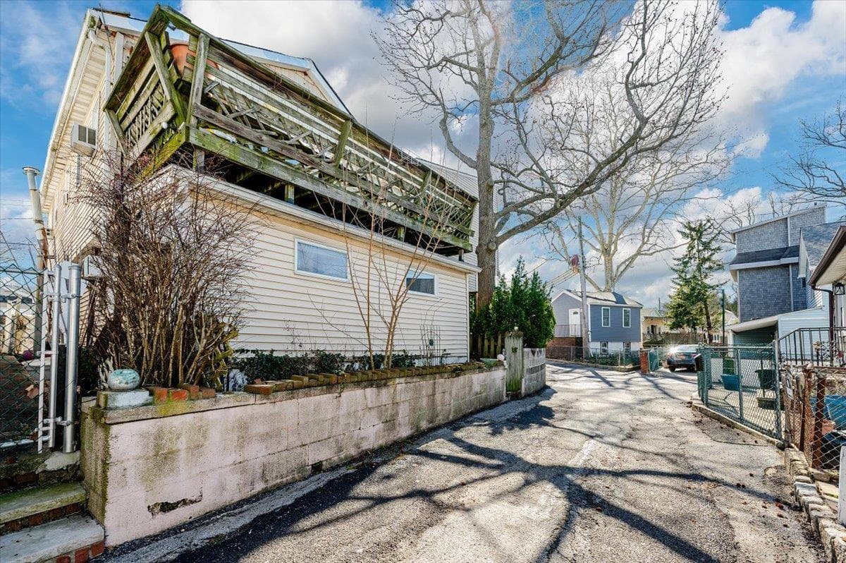 110 Edgewater Park Park Unit: C thumbnail 18