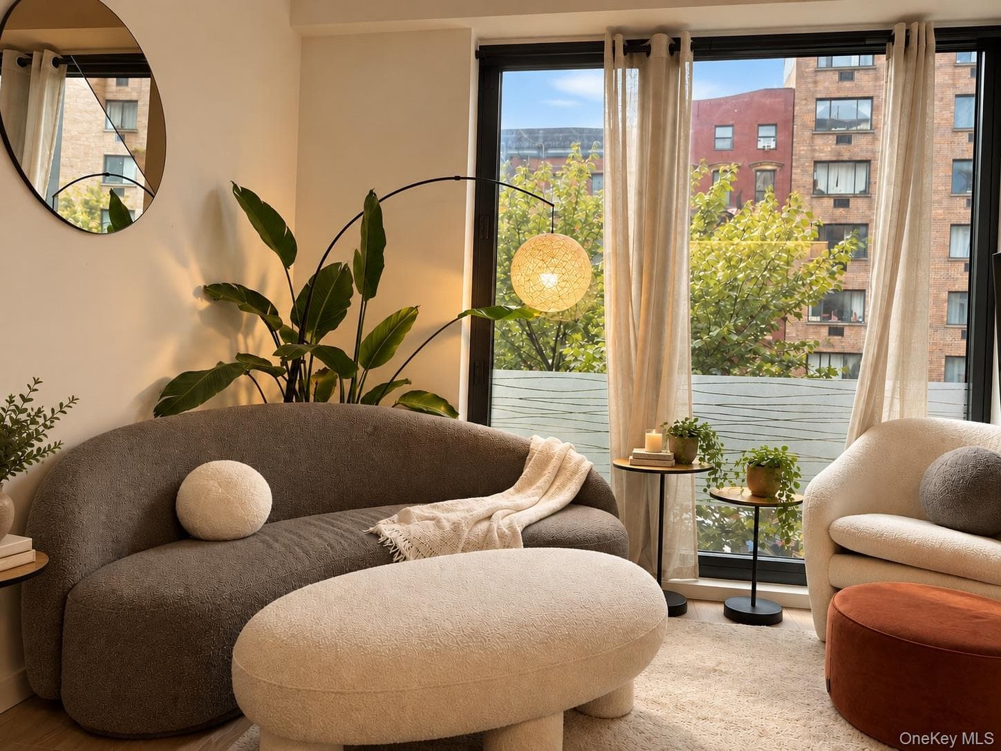 500 W 45th Street Unit: 209, New York (manhattan)