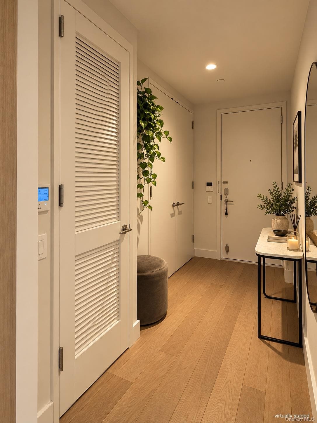 500 W 45th Street Unit: 209 thumbnail 9