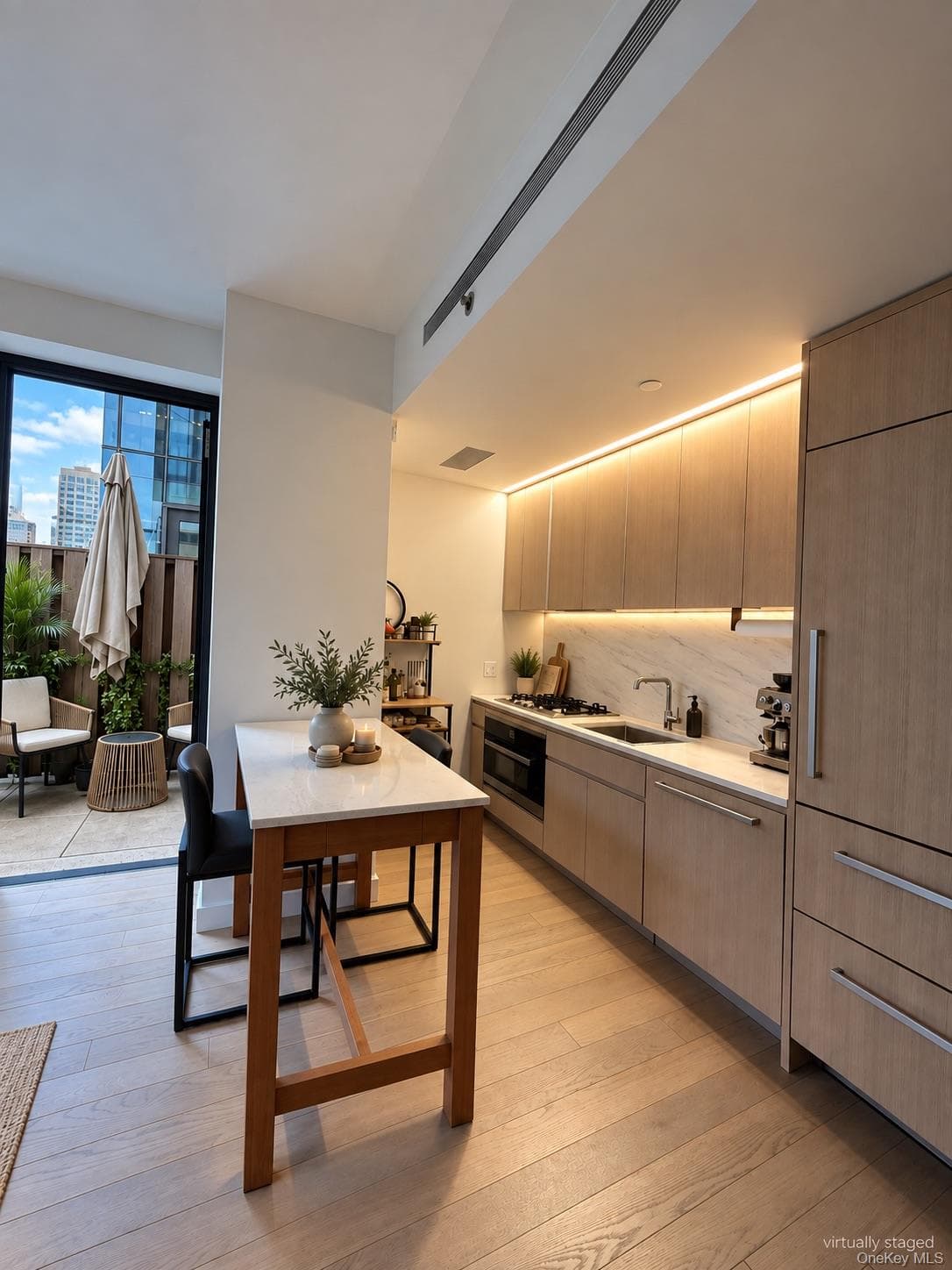 500 W 45th Street Unit: 209 thumbnail 2
