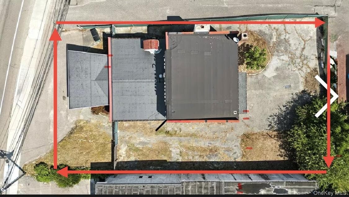 230 N Main Street, Sayville