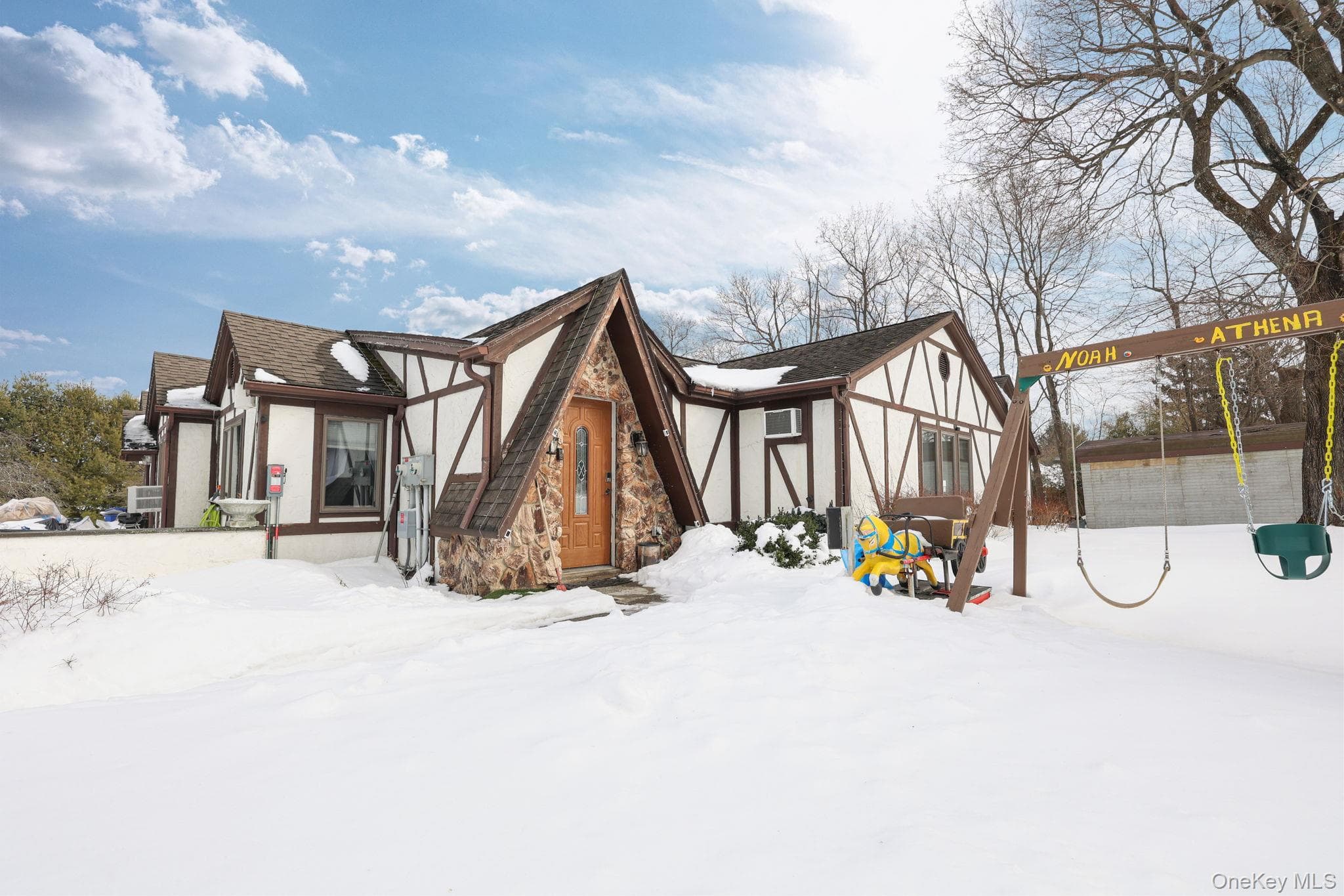 4 Lambros Drive, Monroe