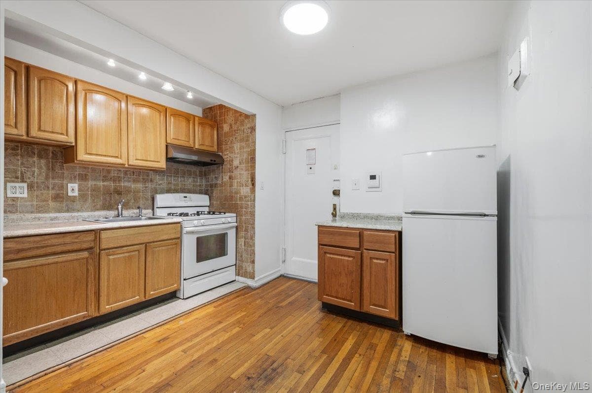 9255 Shore Road Unit: 3C thumbnail 5