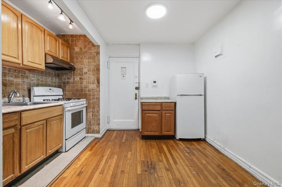 9255 Shore Road Unit: 3C thumbnail 11