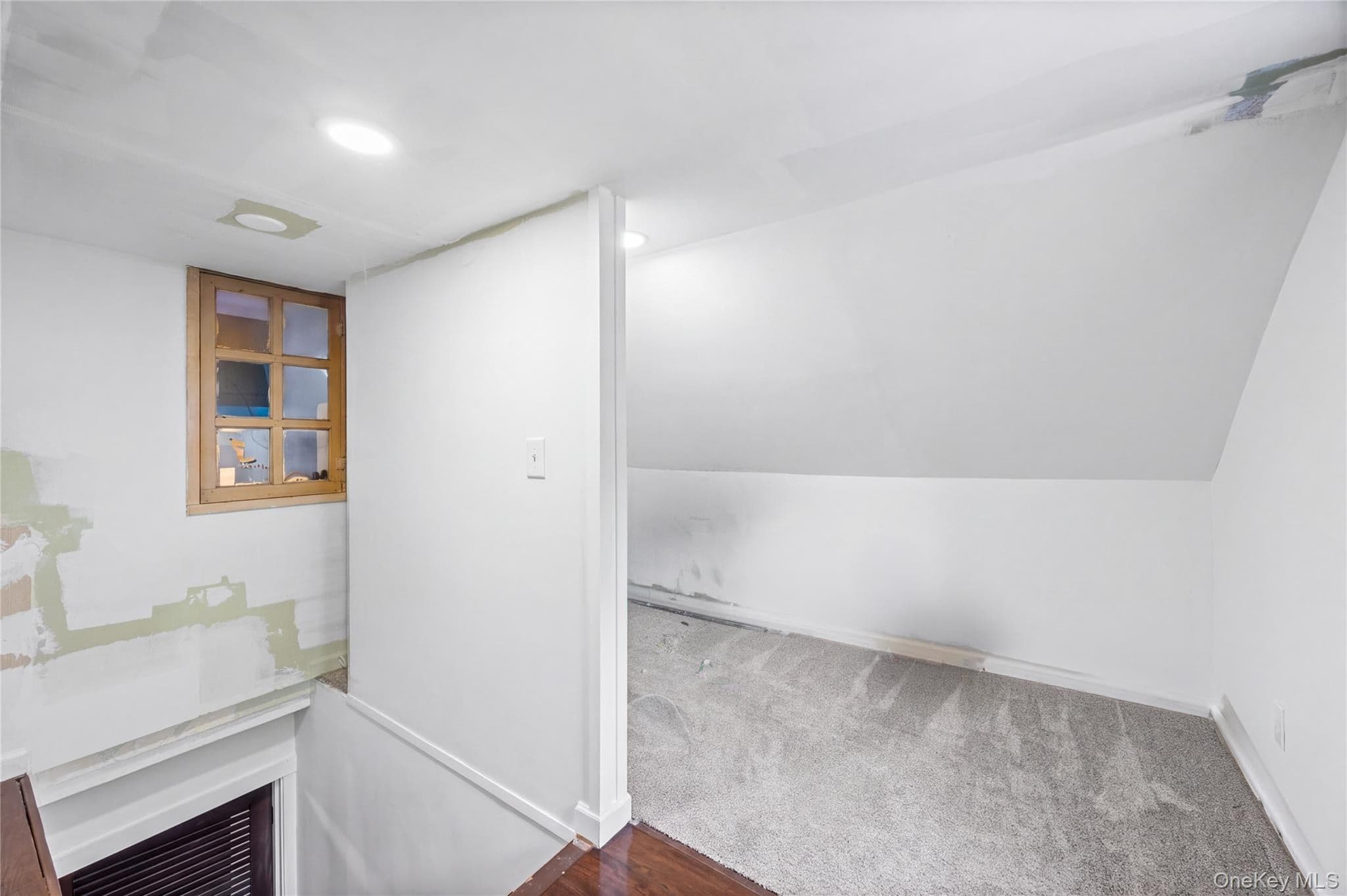 373 Oak Street thumbnail 25