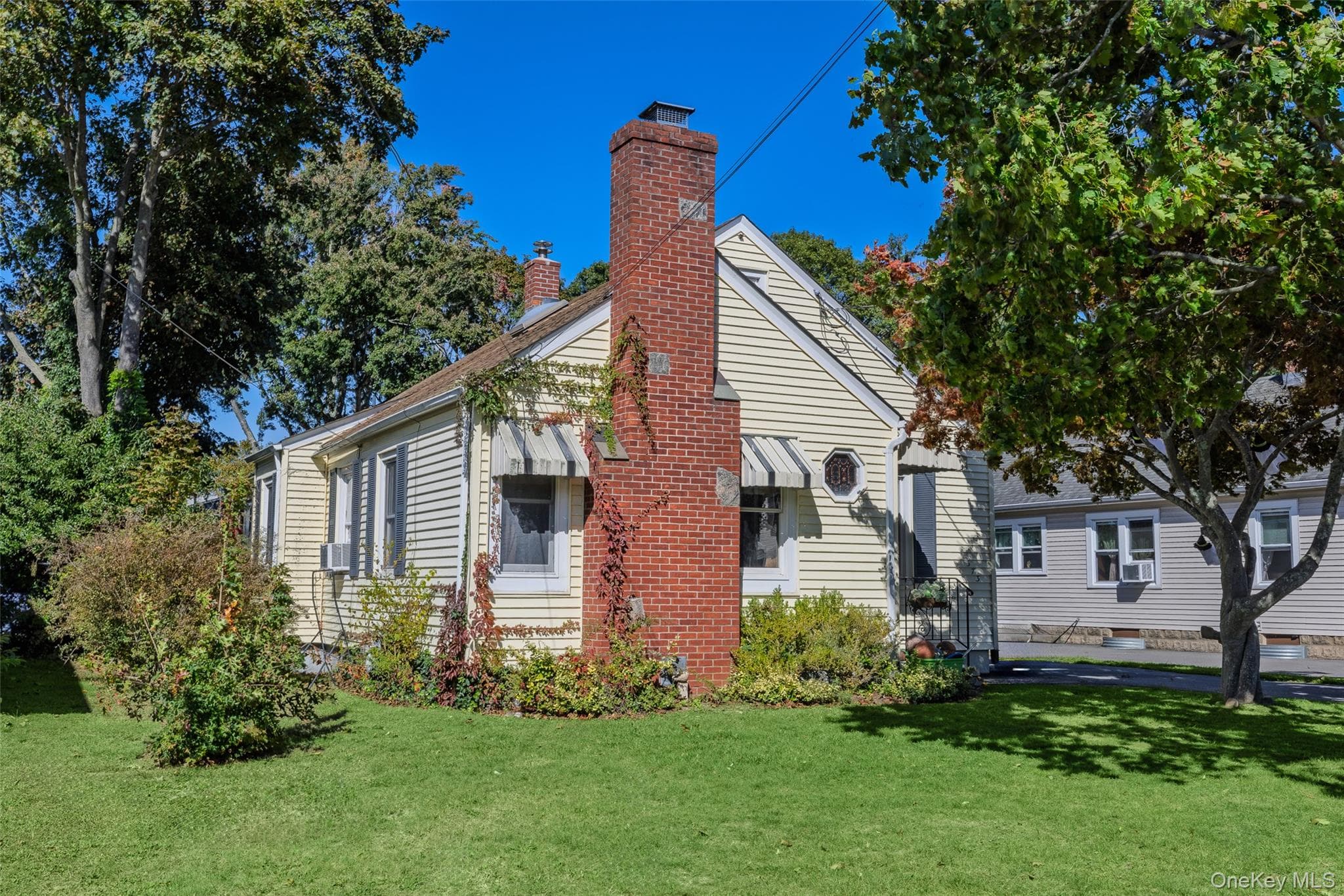 373 Oak Street, Patchogue