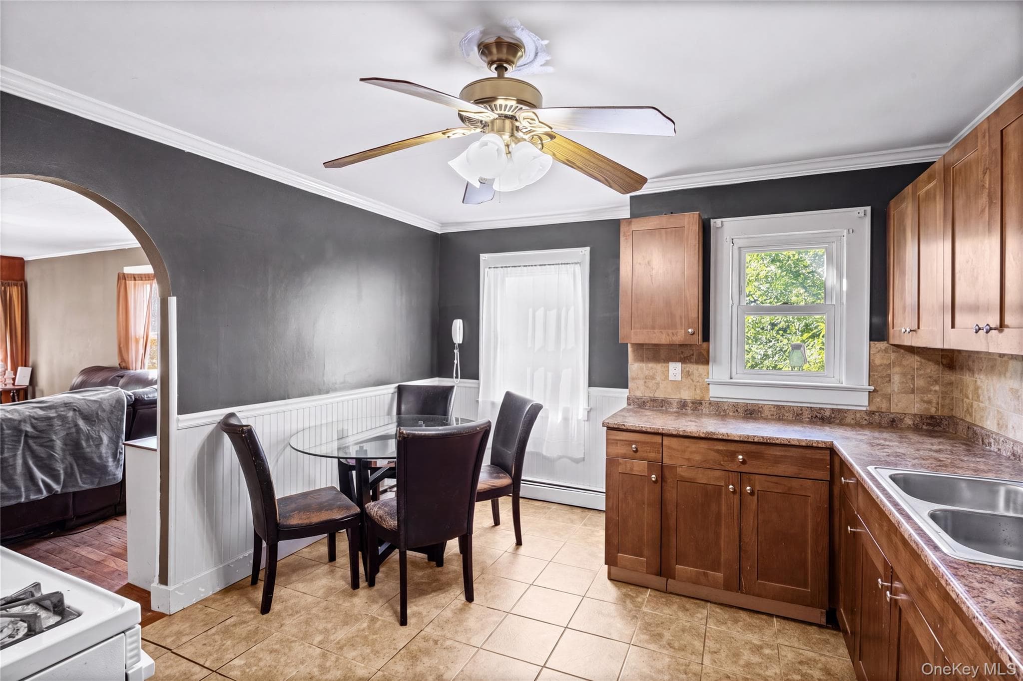 373 Oak Street thumbnail 14