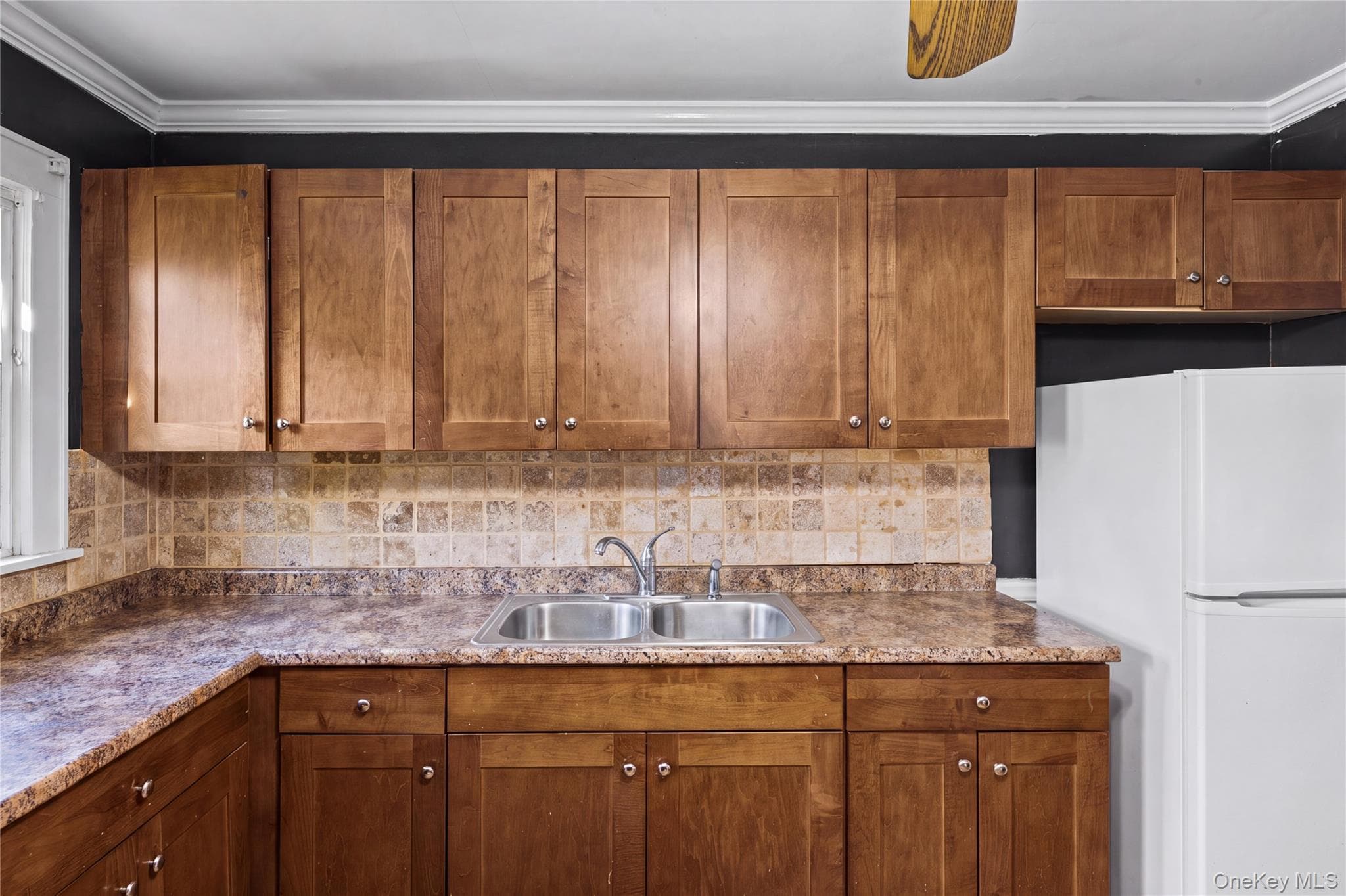373 Oak Street thumbnail 13
