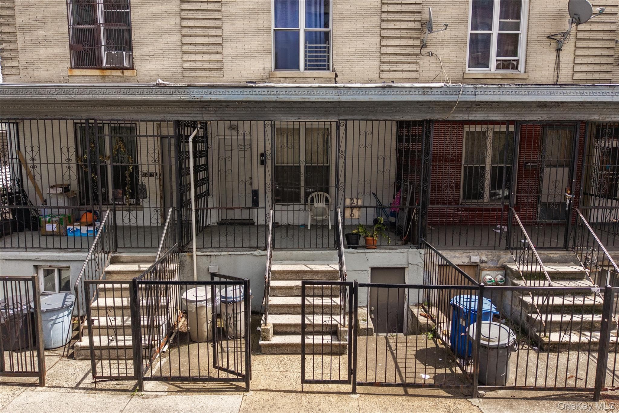 2410 Grand Avenue photo 1