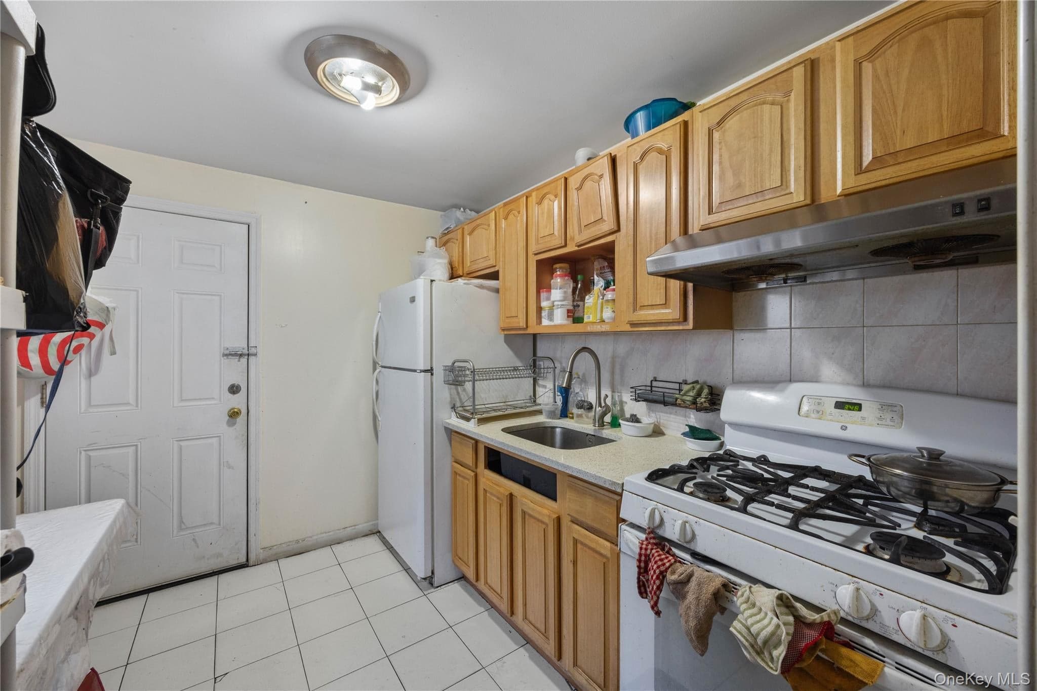 2410 Grand Avenue thumbnail 10