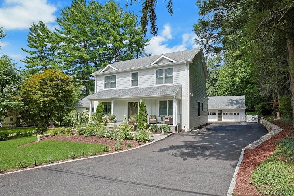 8 Rosehill Drive thumbnail 2