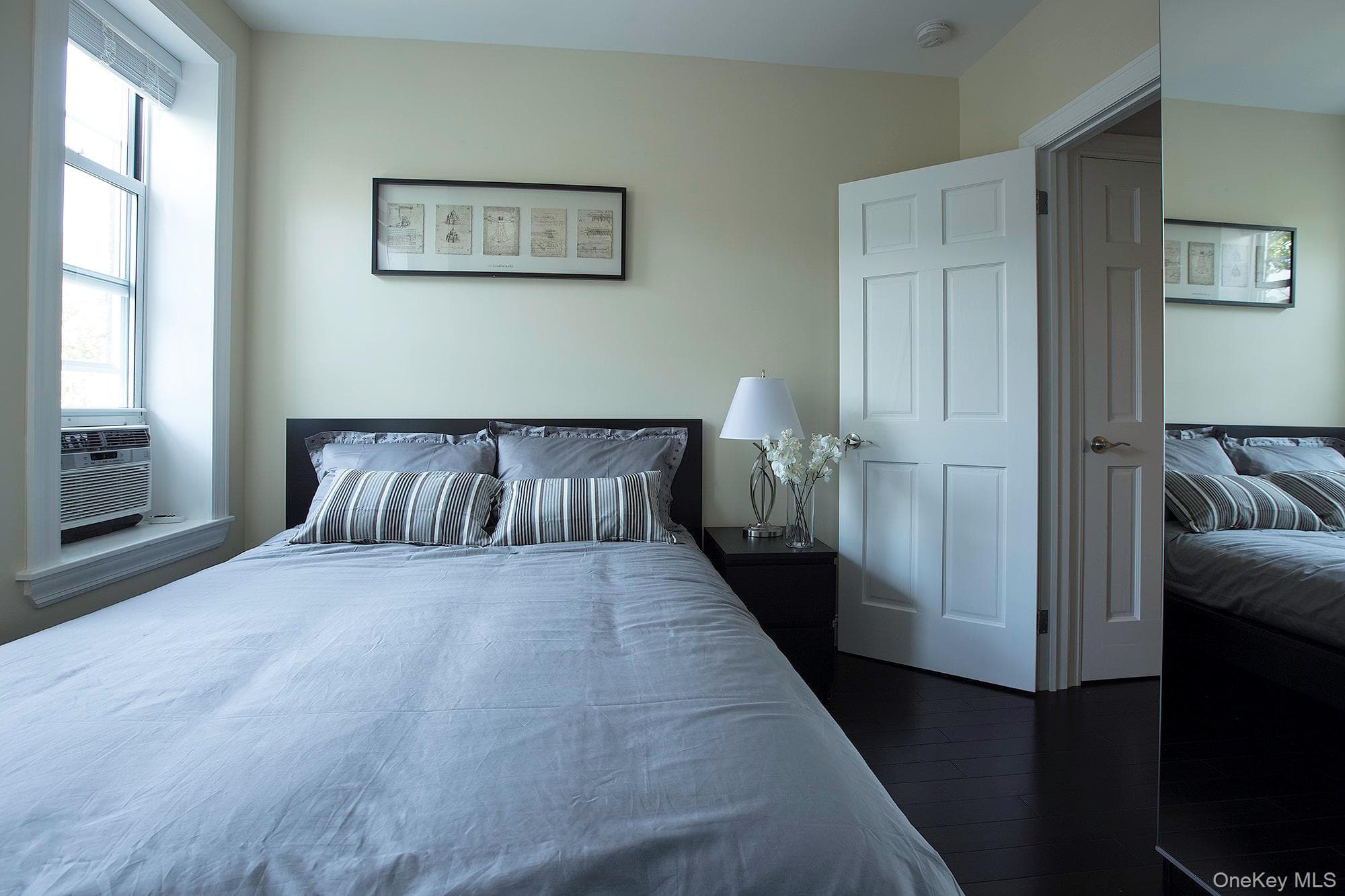 1719 Woodbine Street thumbnail 12