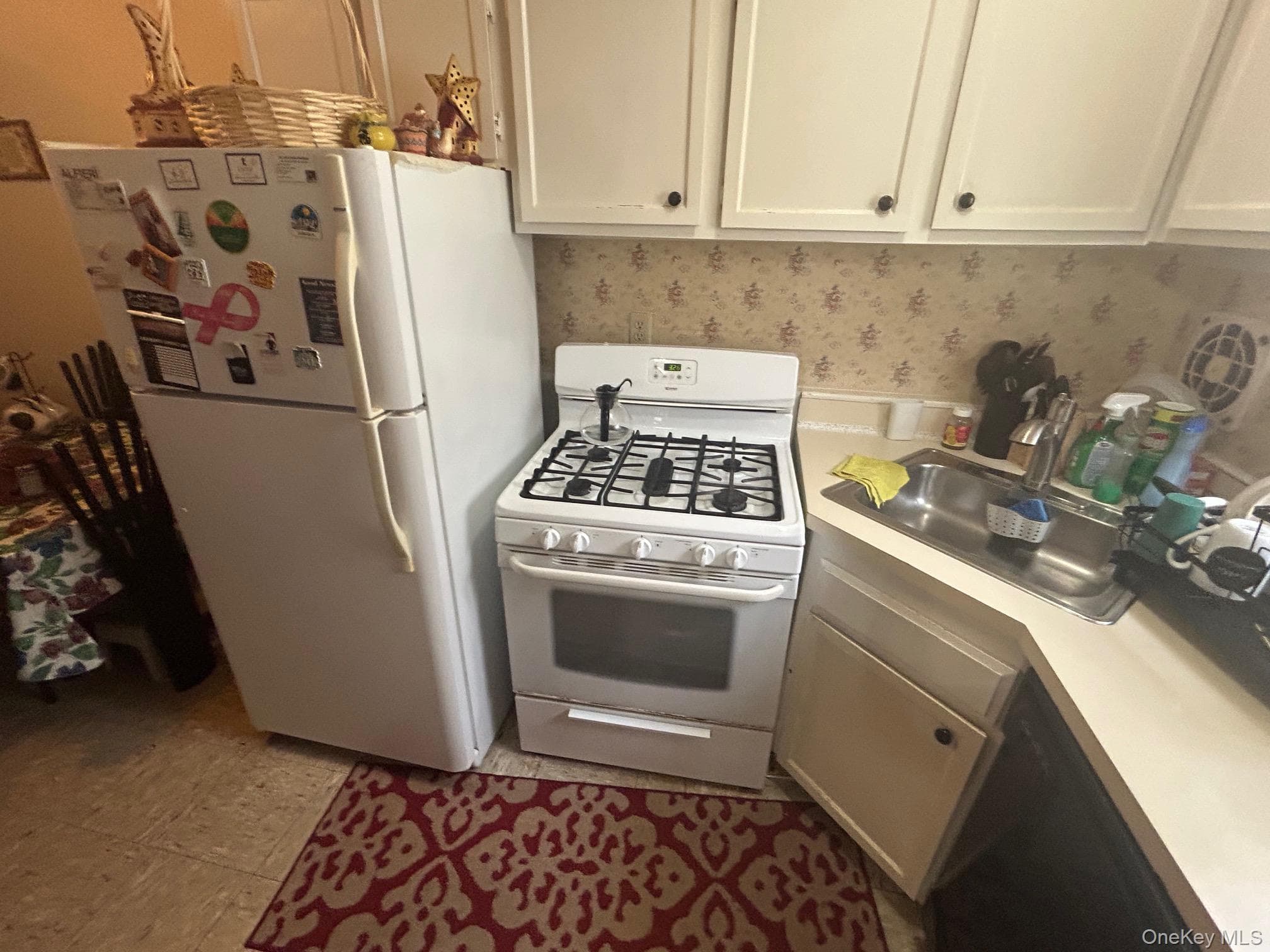 107 Sneden Place Unit: 107 thumbnail 2