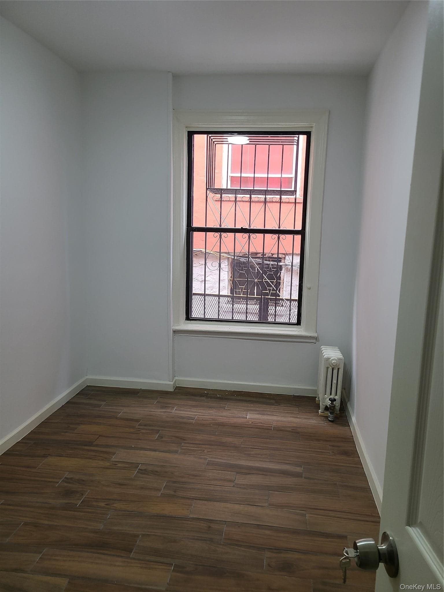 1309 Seneca Avenue thumbnail 12