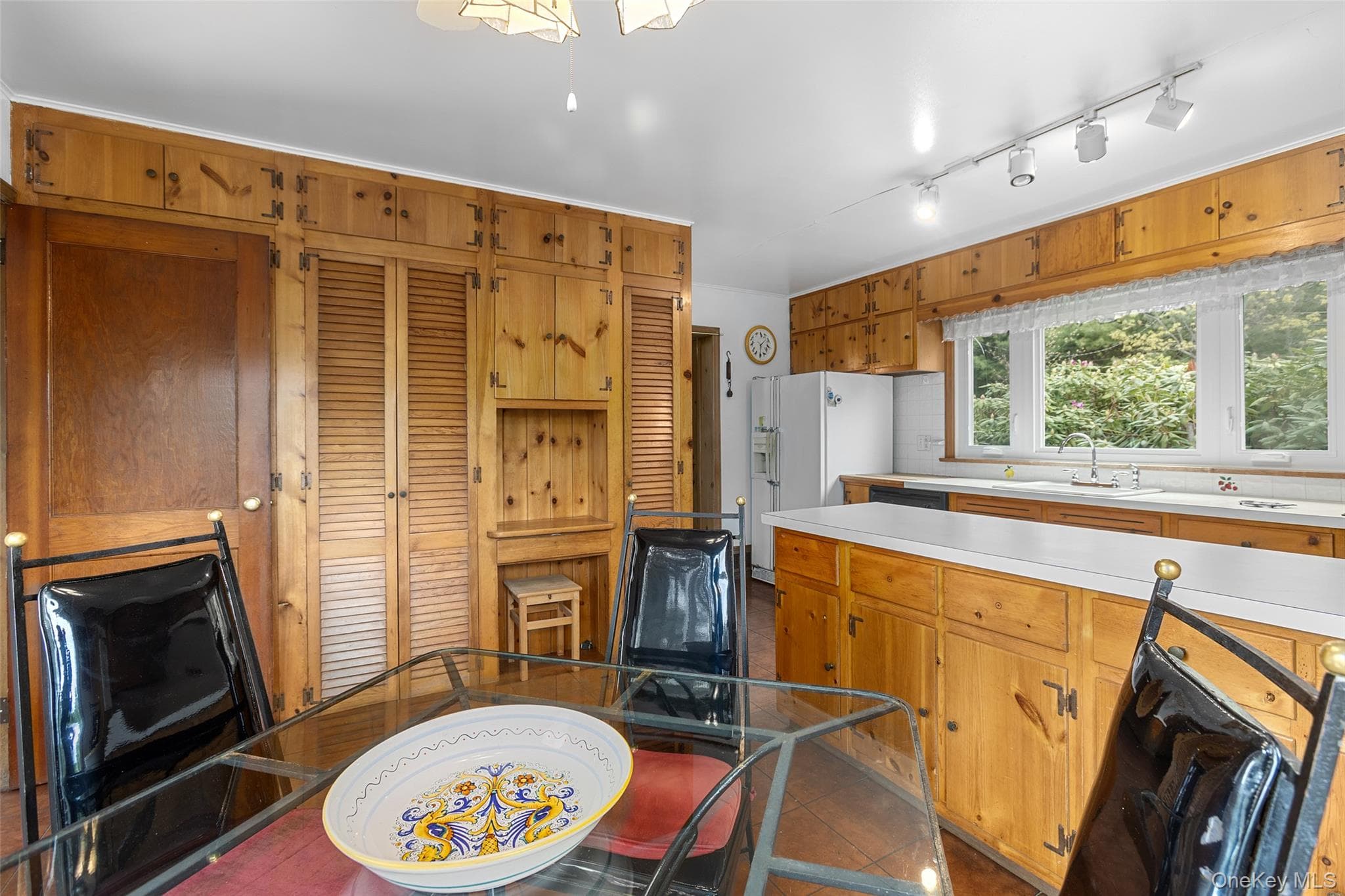 516 N Lake Boulevard thumbnail 19