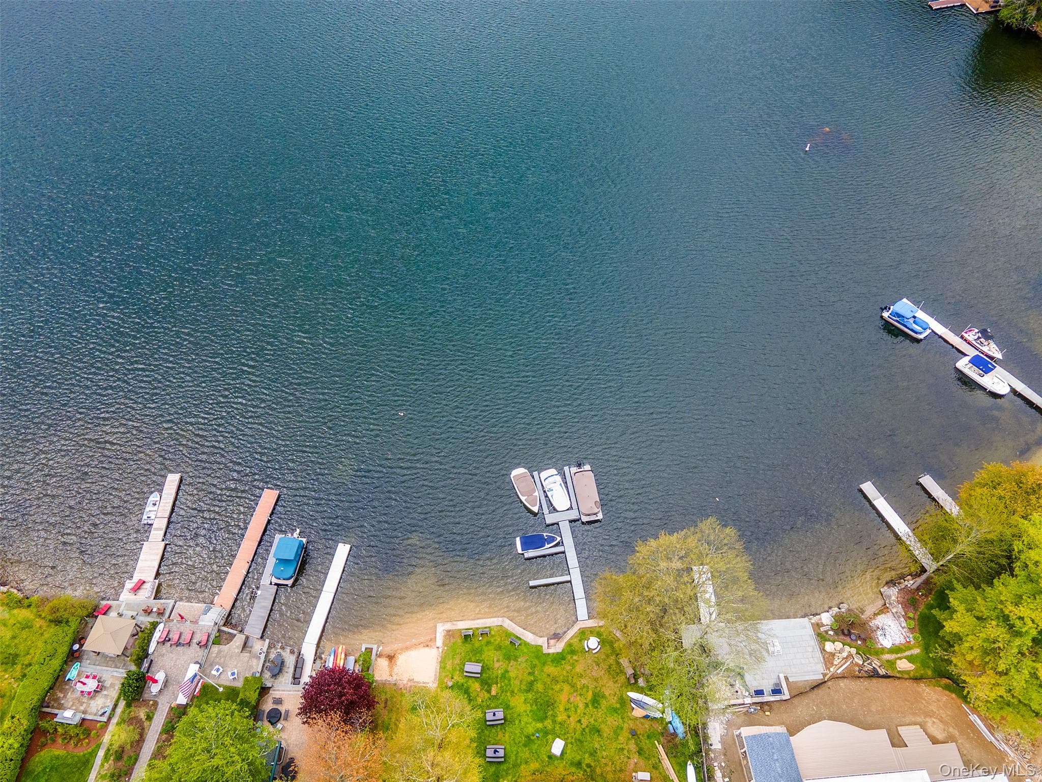 516 N Lake Boulevard thumbnail 44