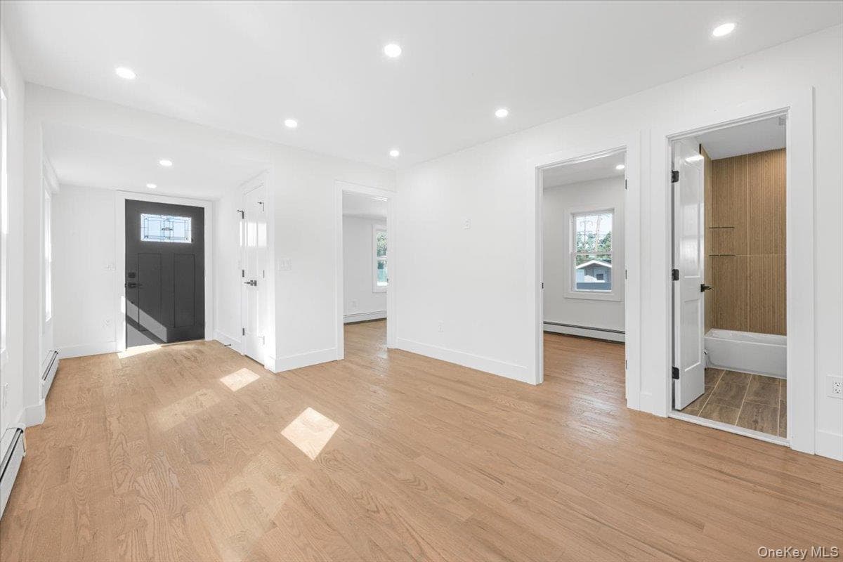 609 Hempstead Gardens Drive thumbnail 9