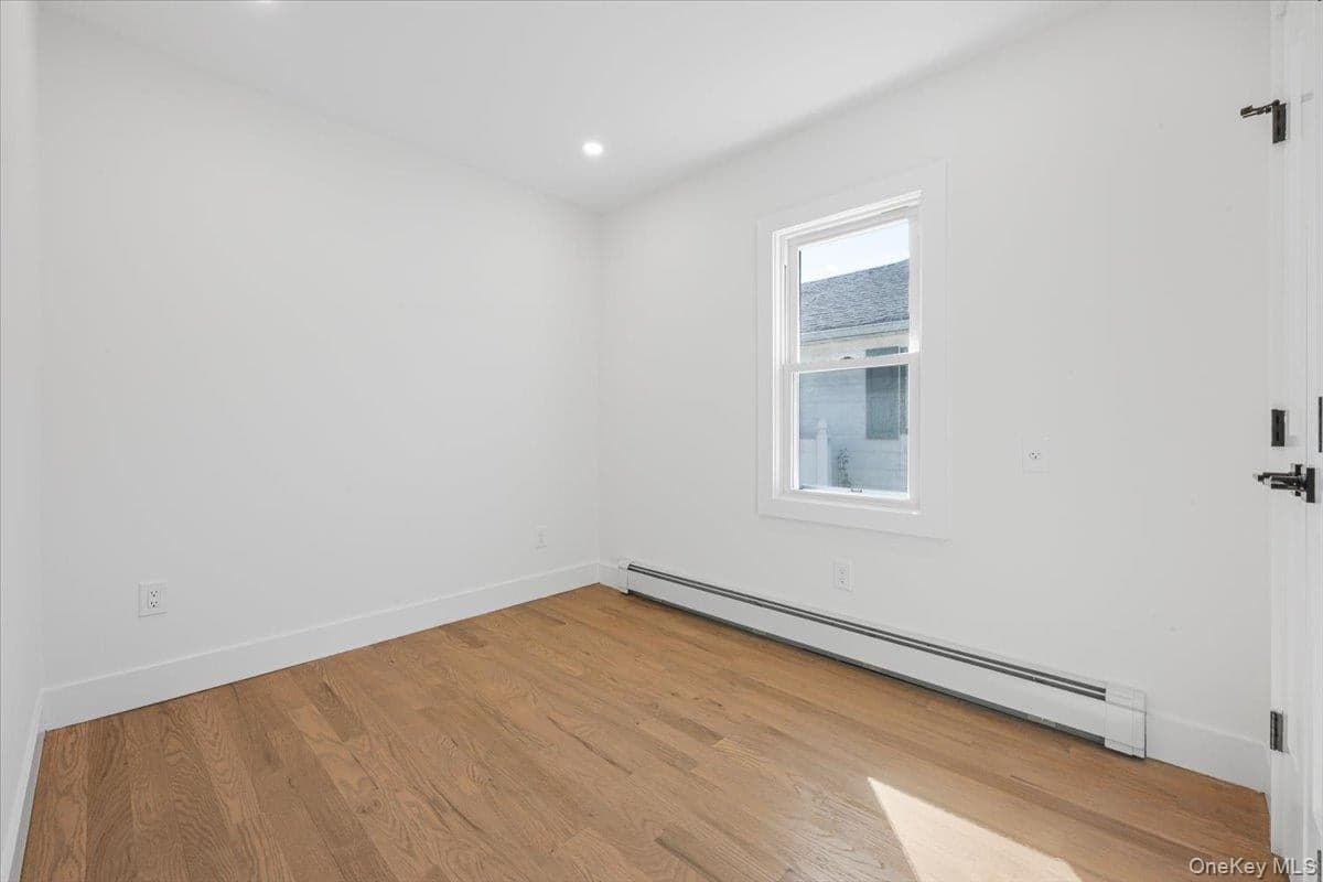 609 Hempstead Gardens Drive thumbnail 15