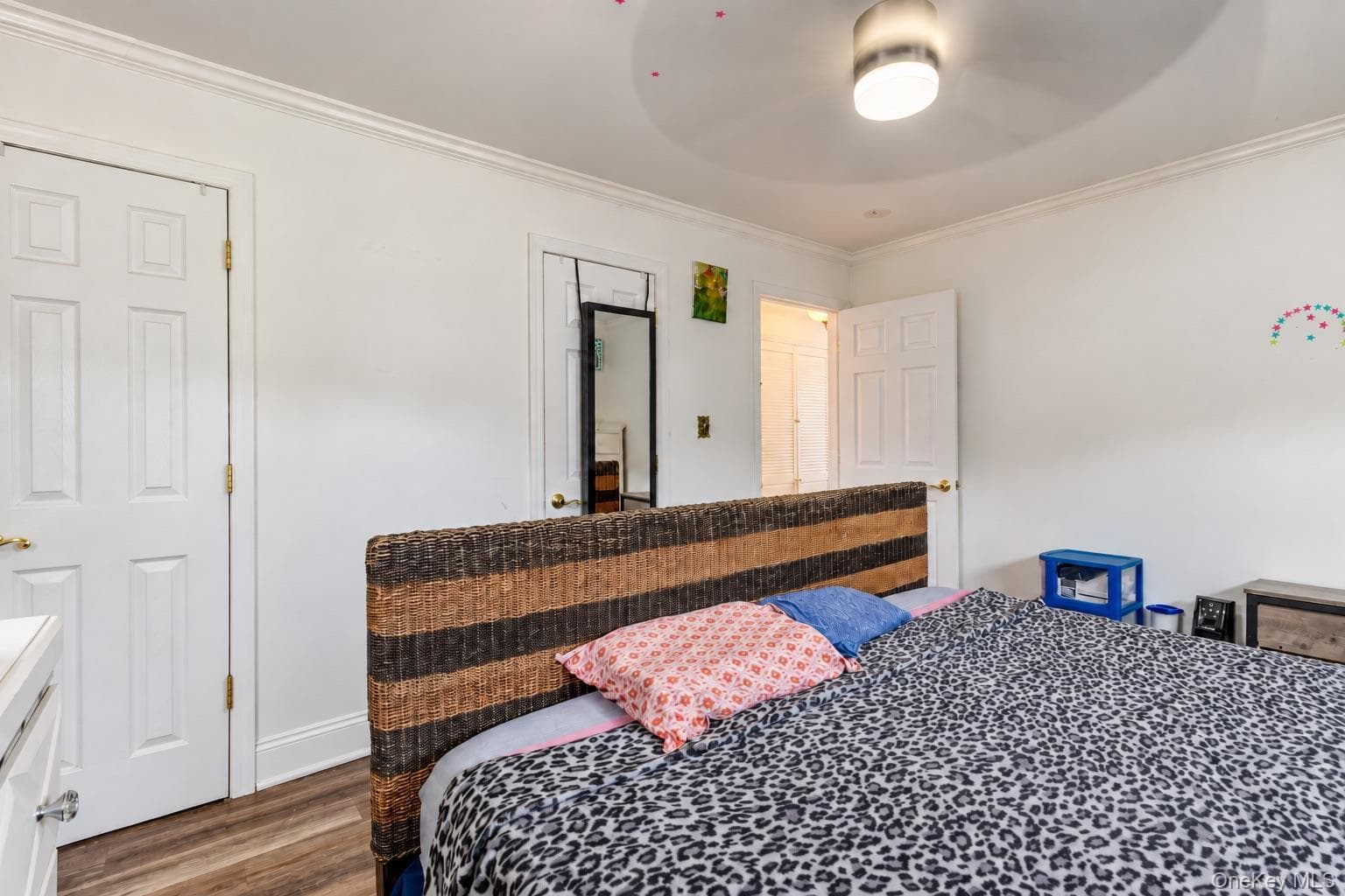 561 Parker Avenue thumbnail 8