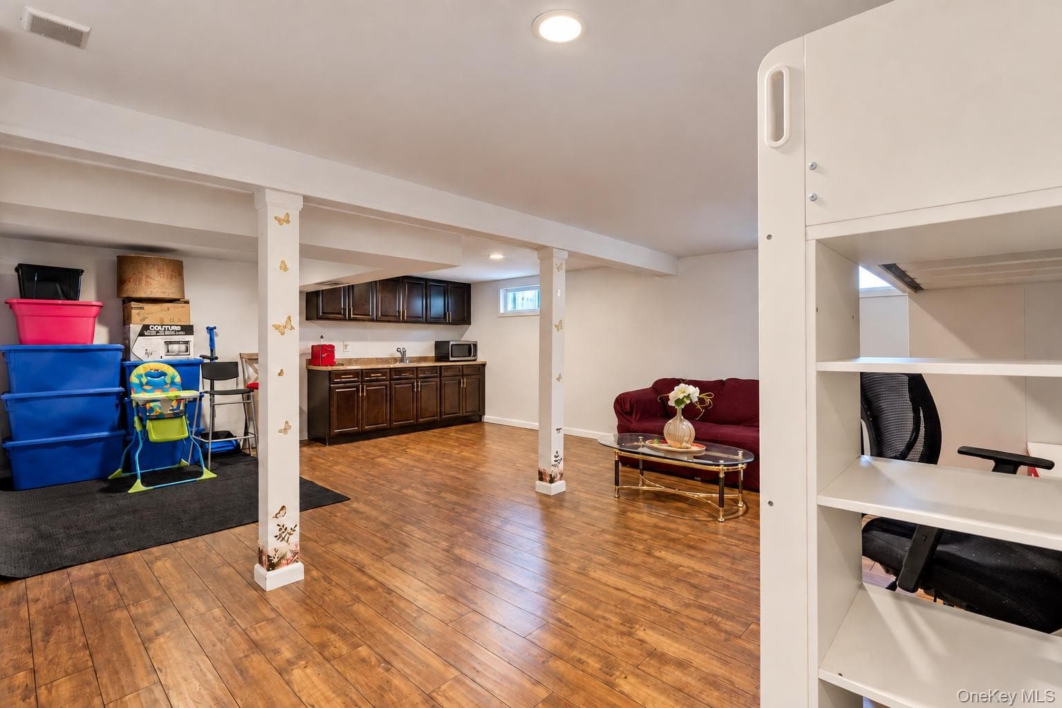 561 Parker Avenue thumbnail 17