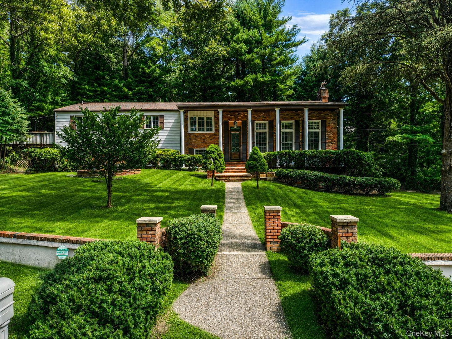 23 Colonial Drive thumbnail 2