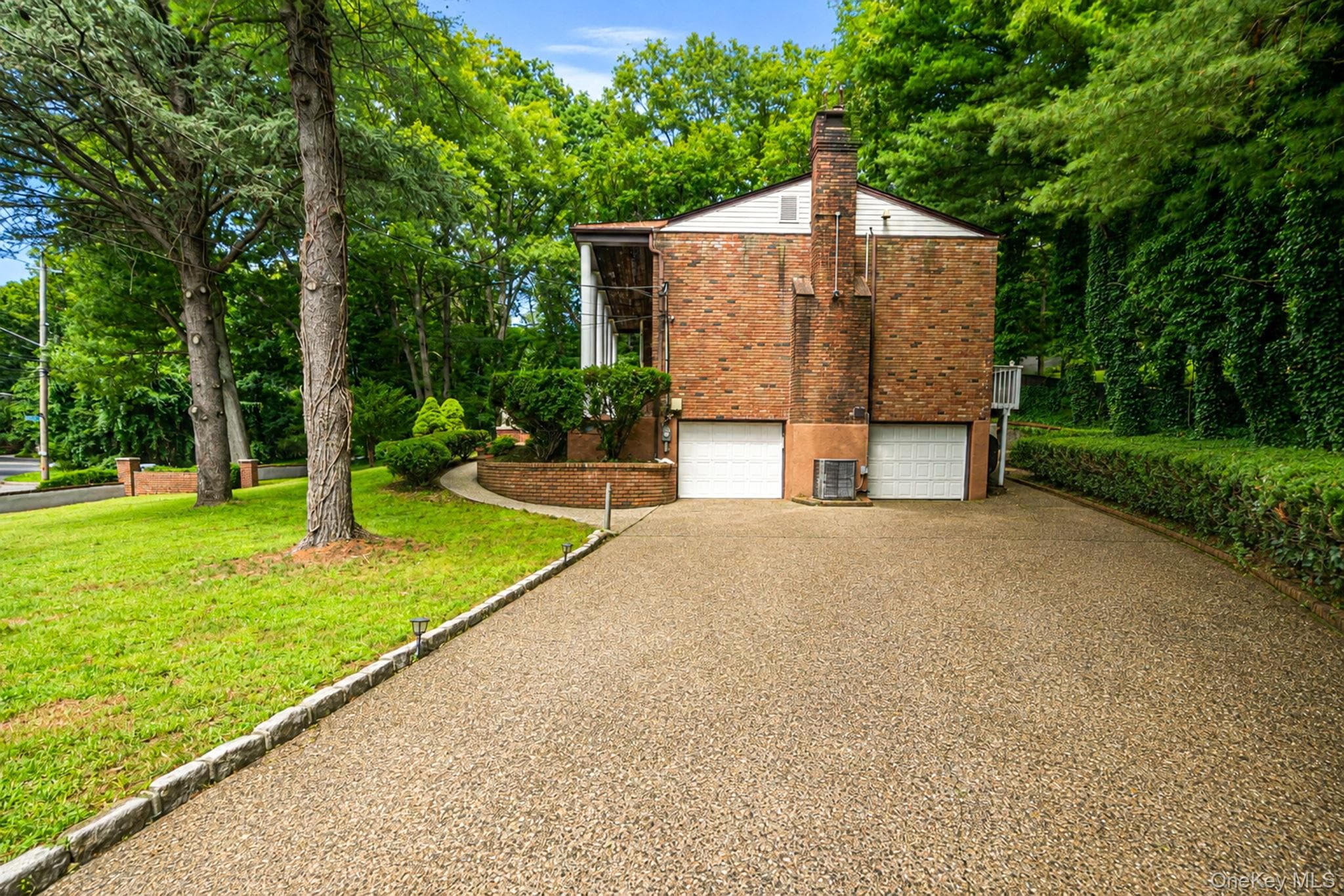 23 Colonial Drive thumbnail 40