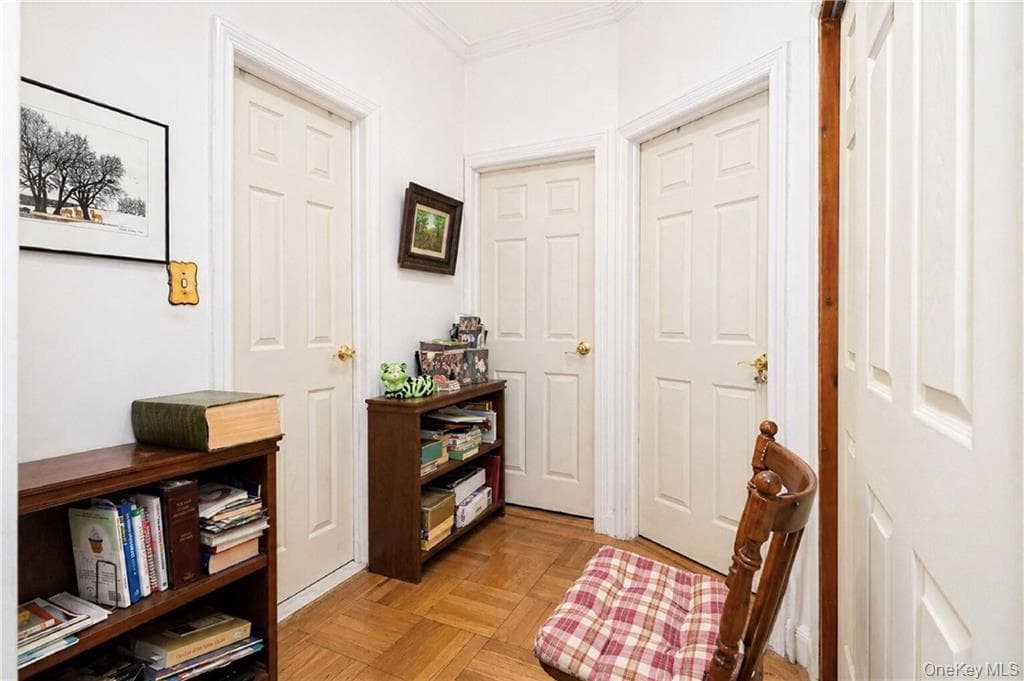2544 Hubbard Street thumbnail 10