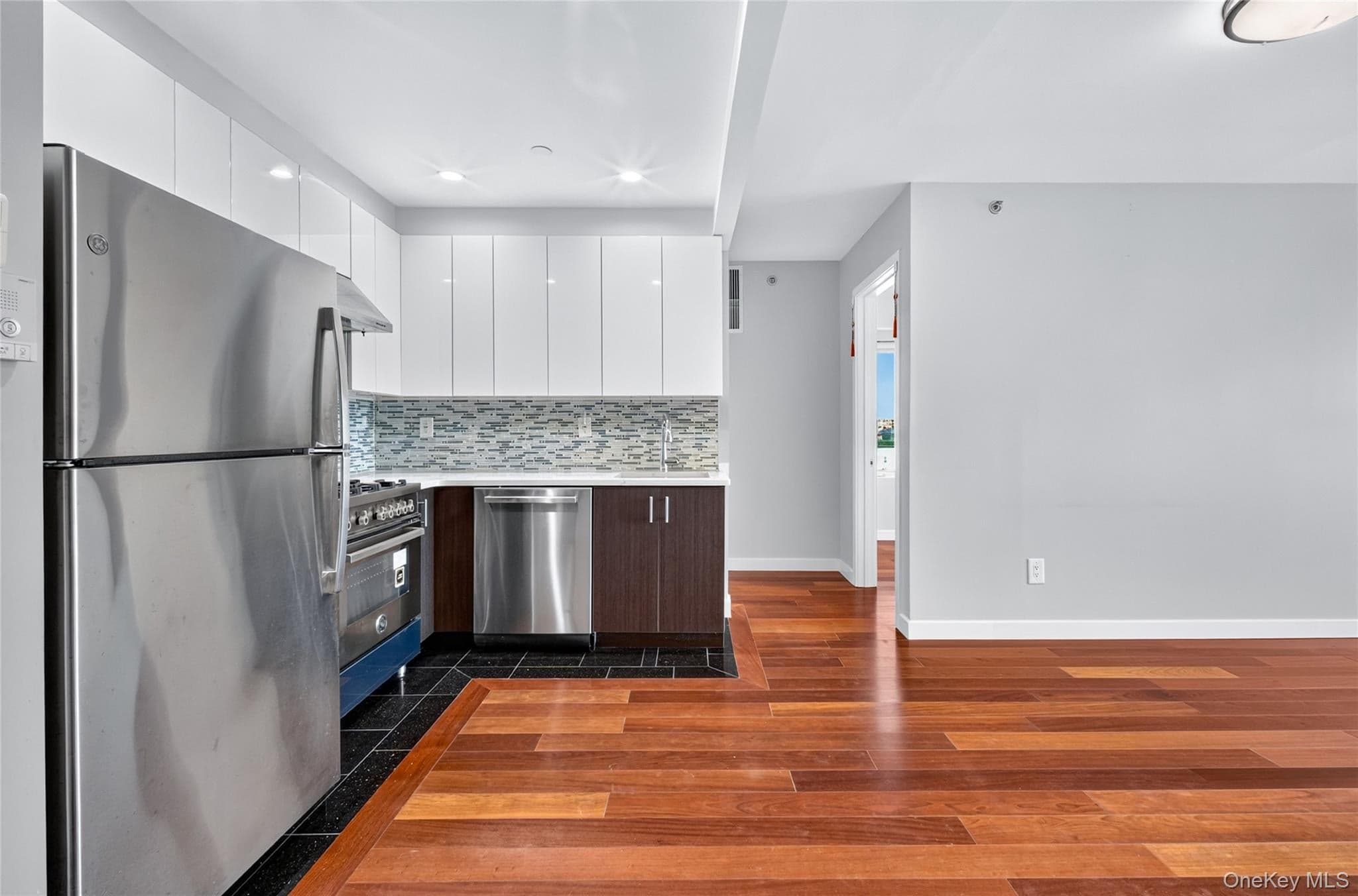 142-38 37th Avenue Unit: 9F thumbnail 12