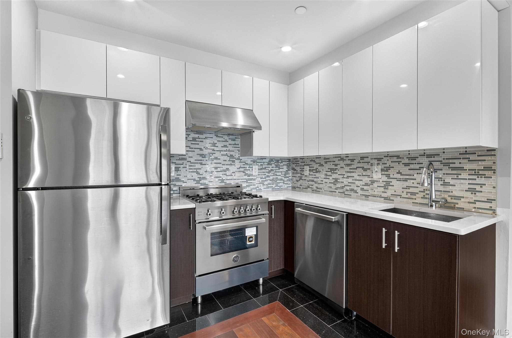 142-38 37th Avenue Unit: 9F thumbnail 11