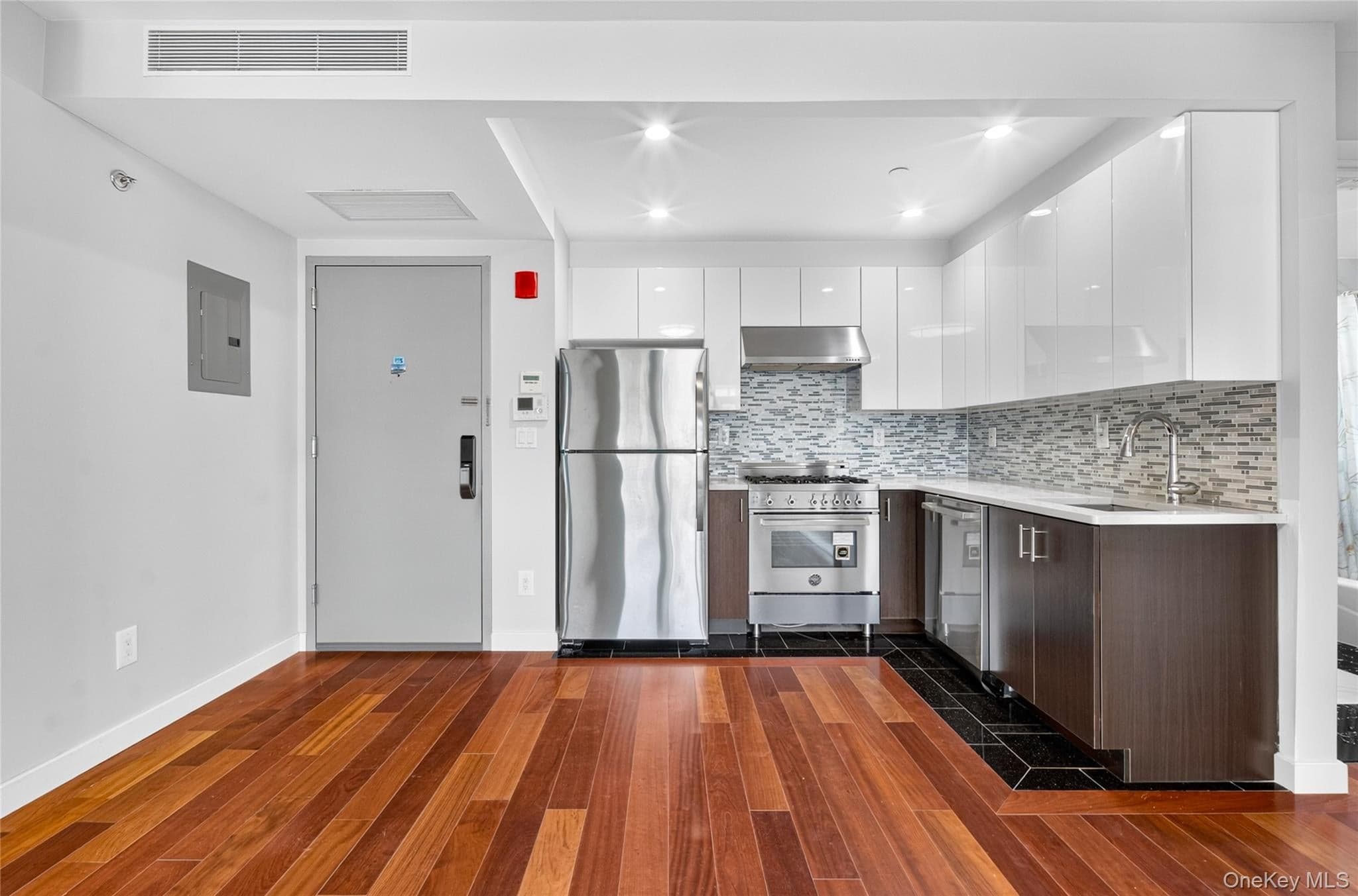 142-38 37th Avenue Unit: 9F thumbnail 10