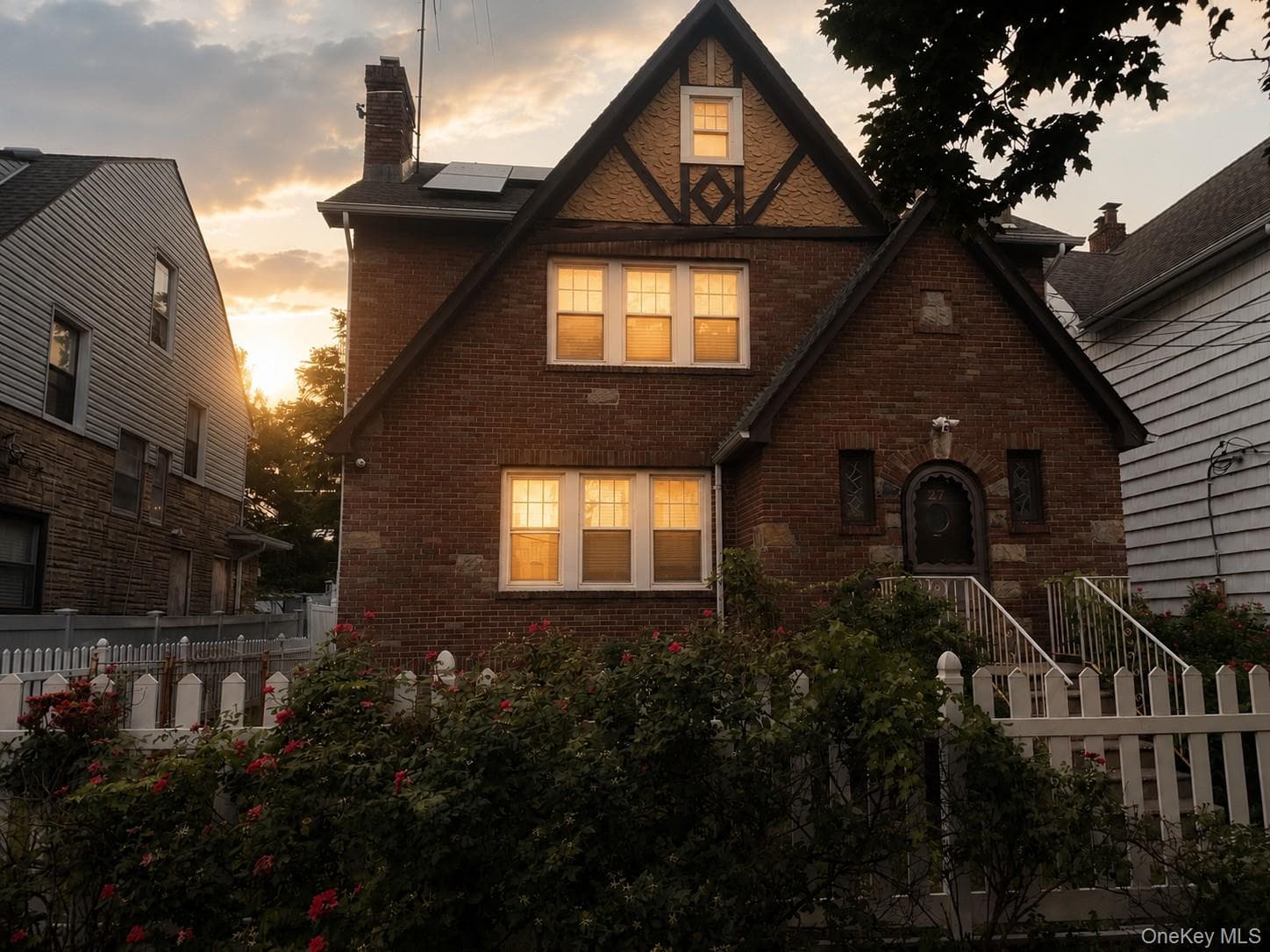 27 Leonard Place photo 1