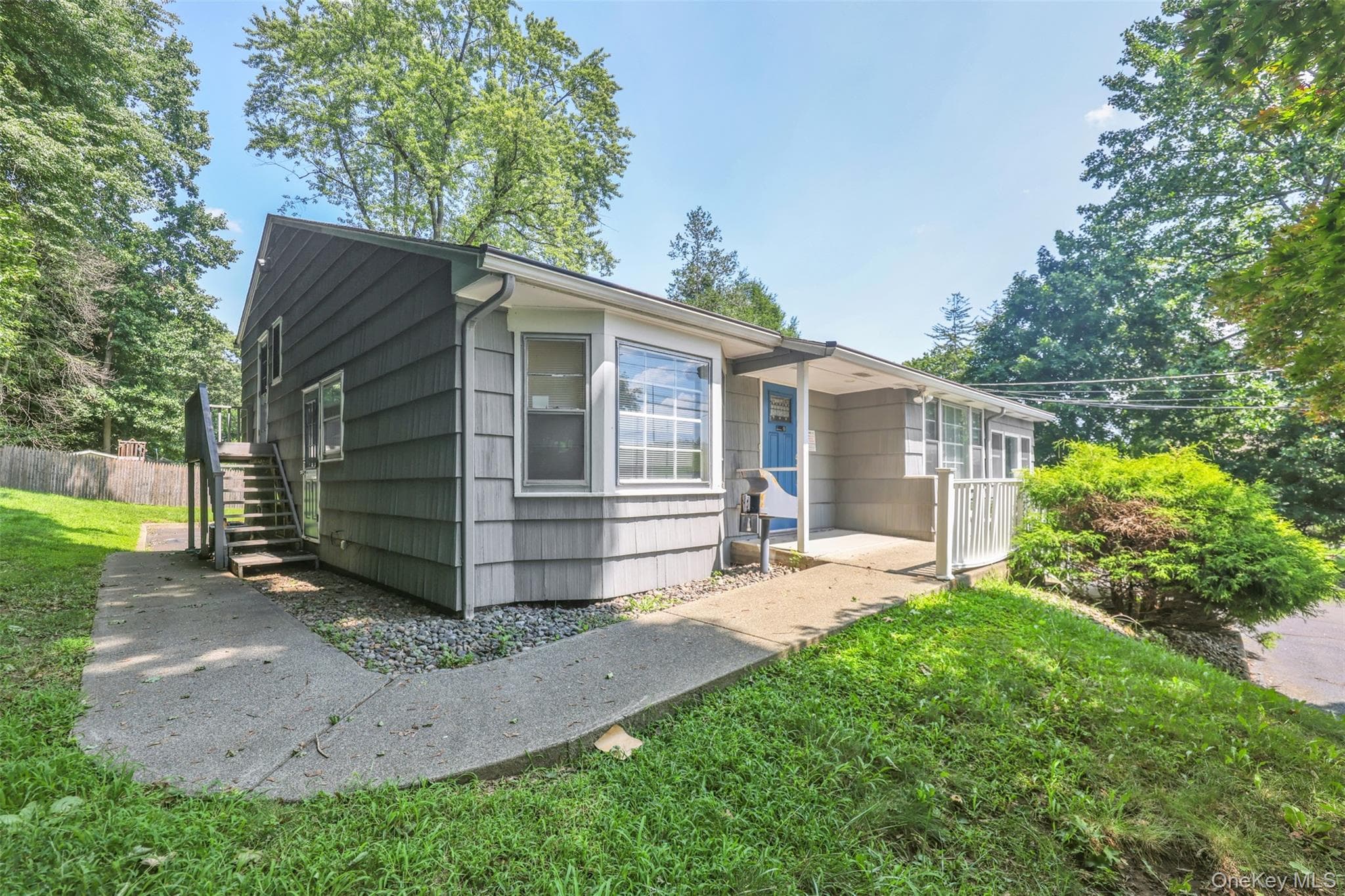 28 New Hempstead Road, New City