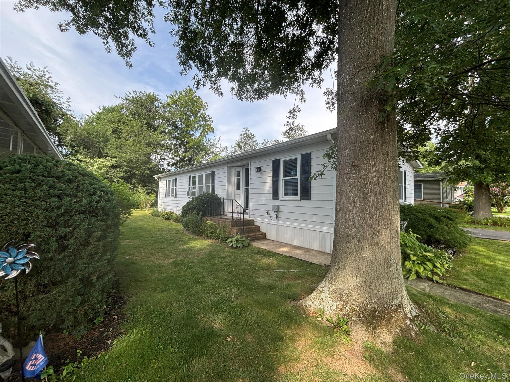 103 West Lane Unit: 12B Witt Lane thumbnail 2