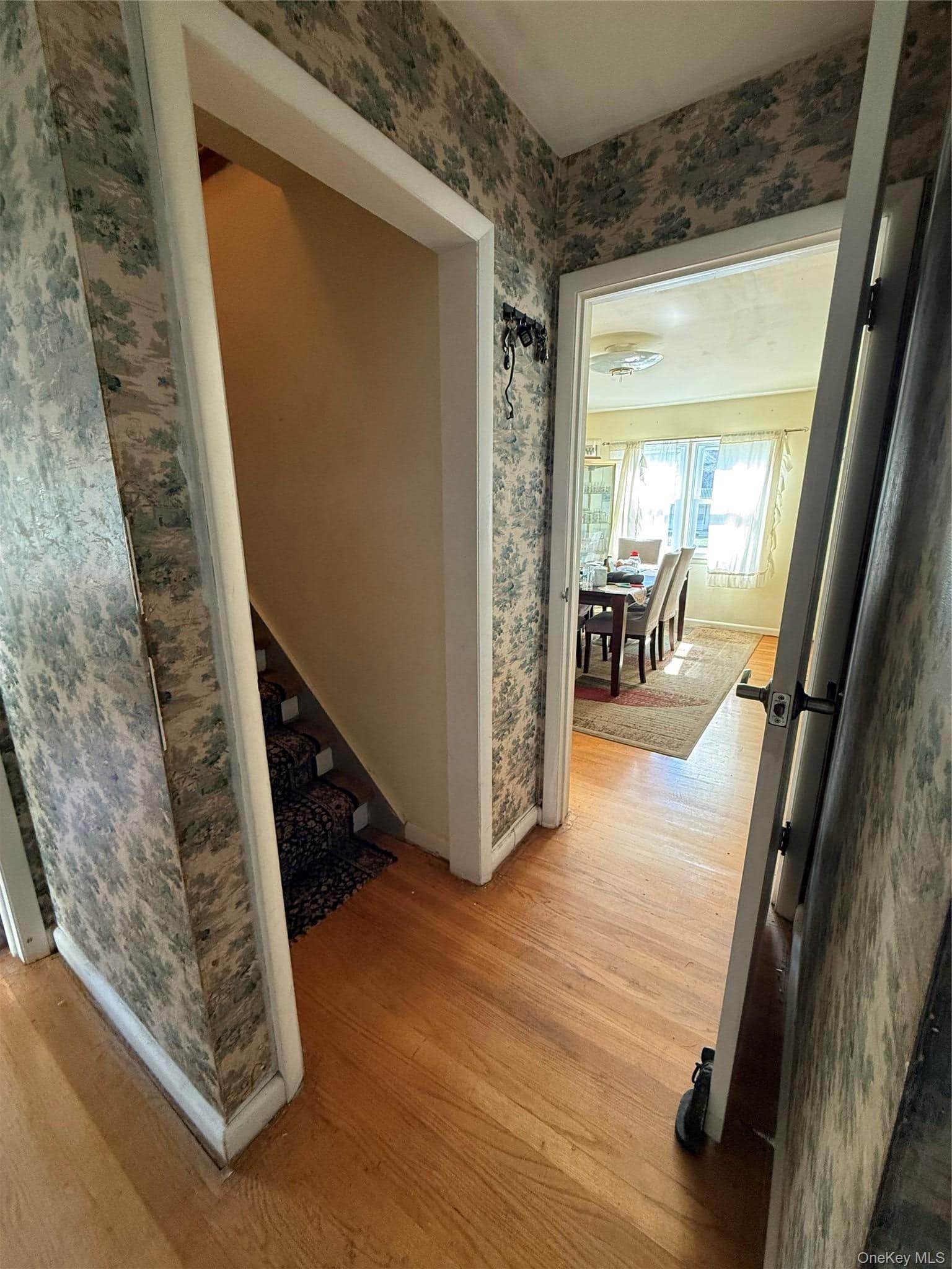 75 College Avenue thumbnail 6