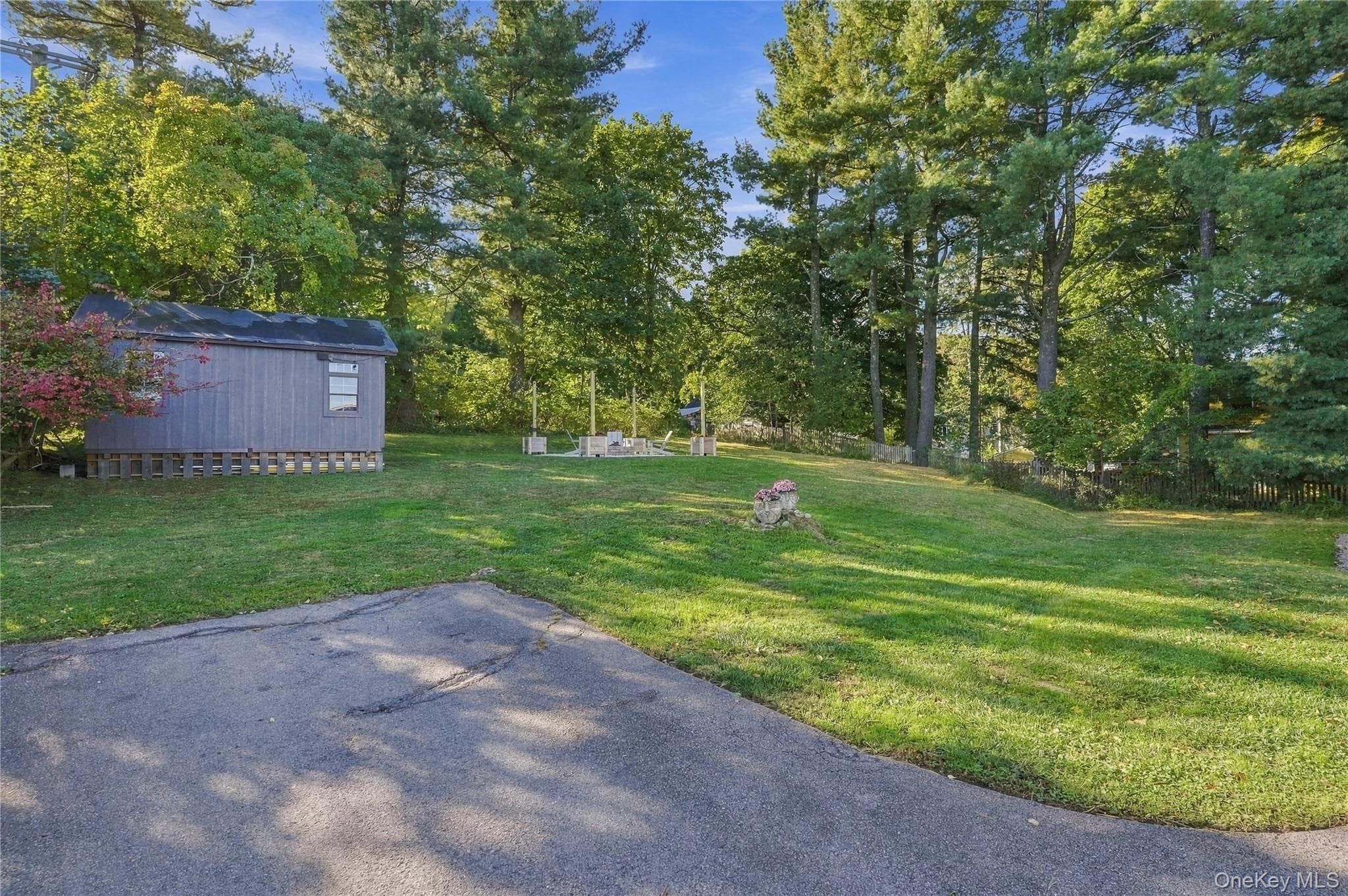 11 Overlook Drive thumbnail 36